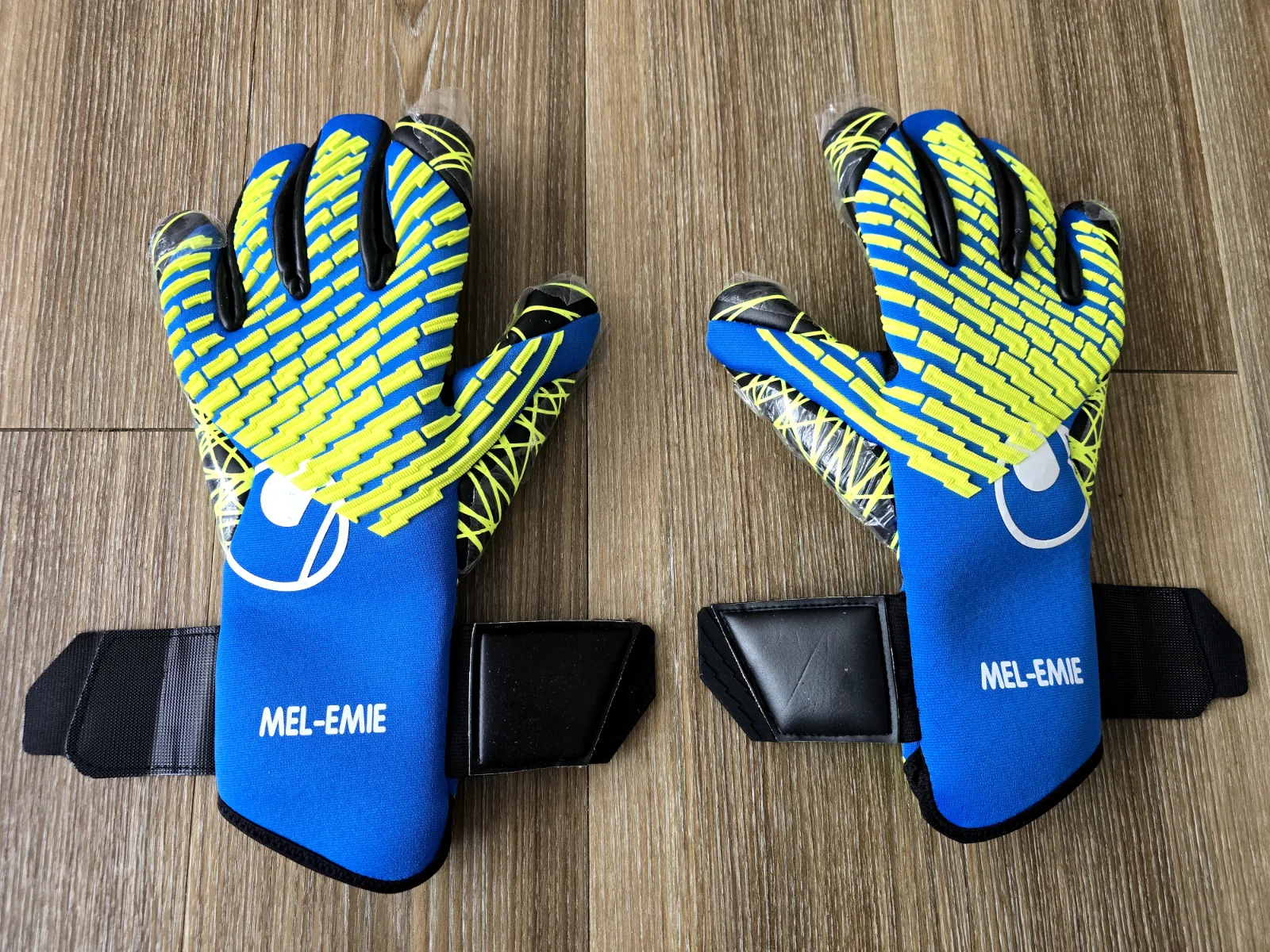Brankářské rukavice Uhlsport Fangmaschine Cybertec Ultragrip HN 4