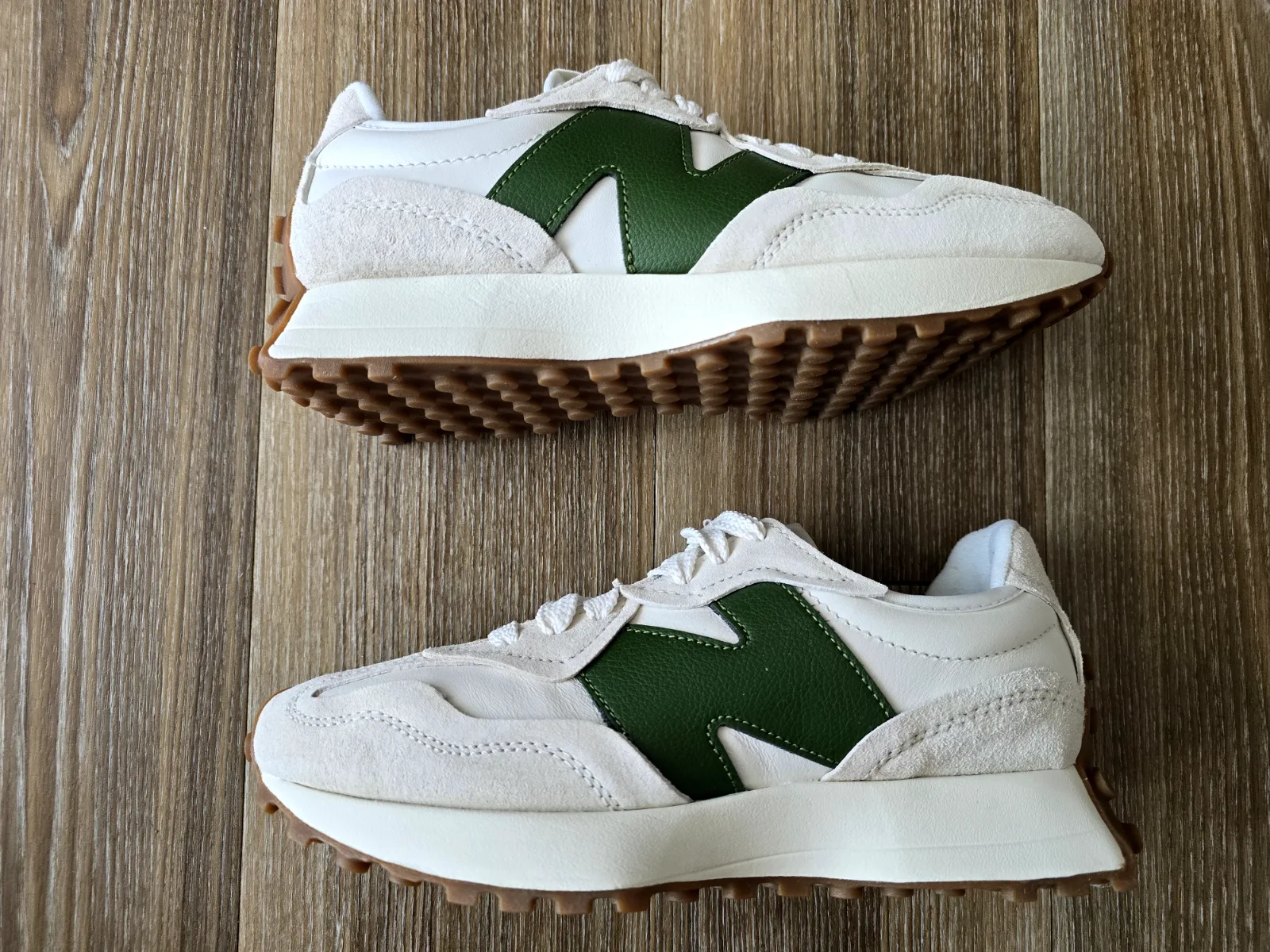 NEW BALANCE 327 WKN 2