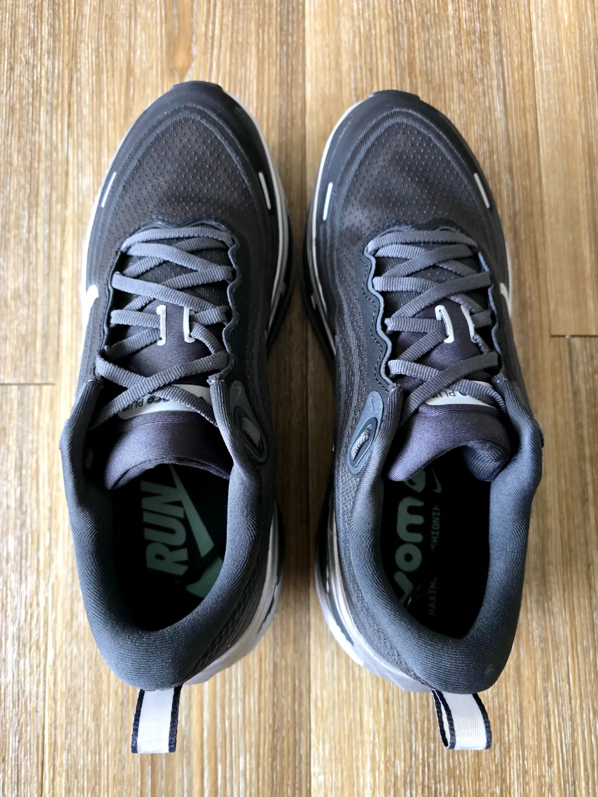 NIKE VOMERO PLUS 6