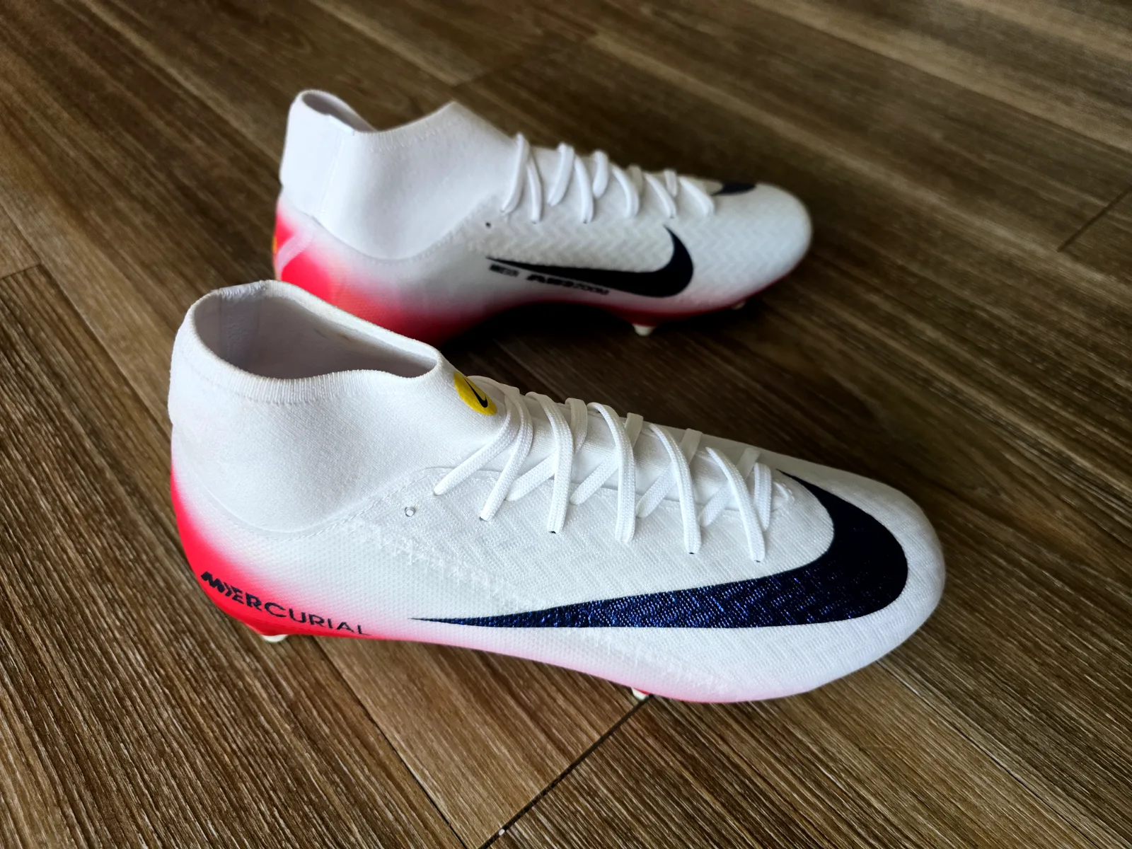 NIKE ZOOM MERCURIAL SUPERFLY 10 ACADEMY FG/MG LV8 4