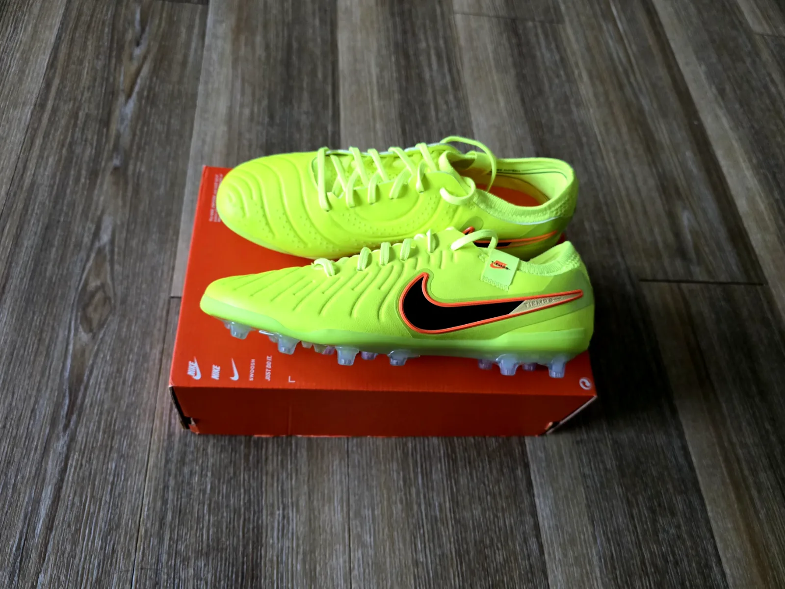 NIKE TIEMPO LEGEND 10 ELITE AG-PRO