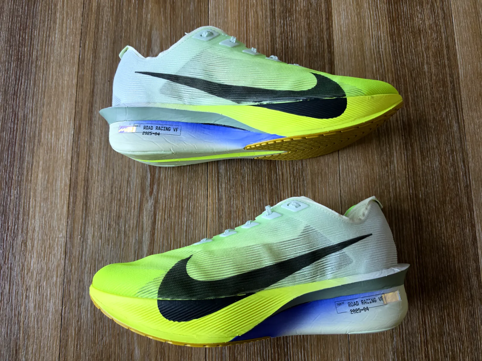 NIKE ZOOMX VAPORFLY NEXT% 4 2