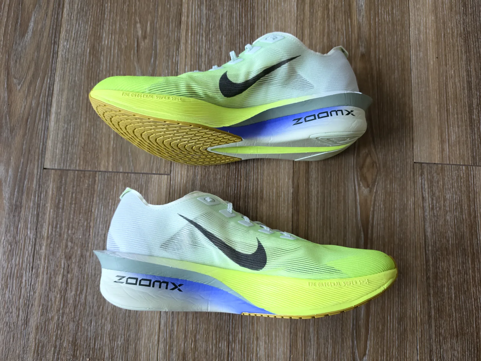 NIKE ZOOMX VAPORFLY NEXT% 4 3