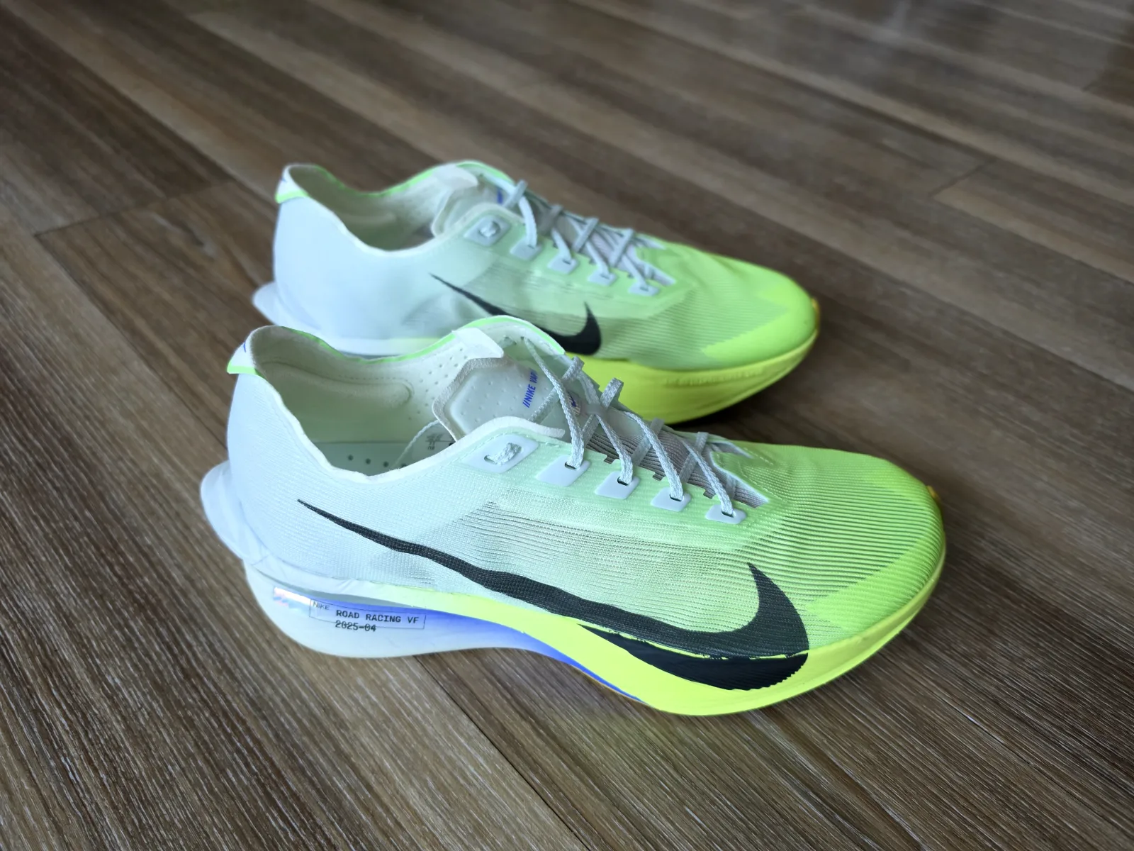 NIKE ZOOMX VAPORFLY NEXT% 4 5