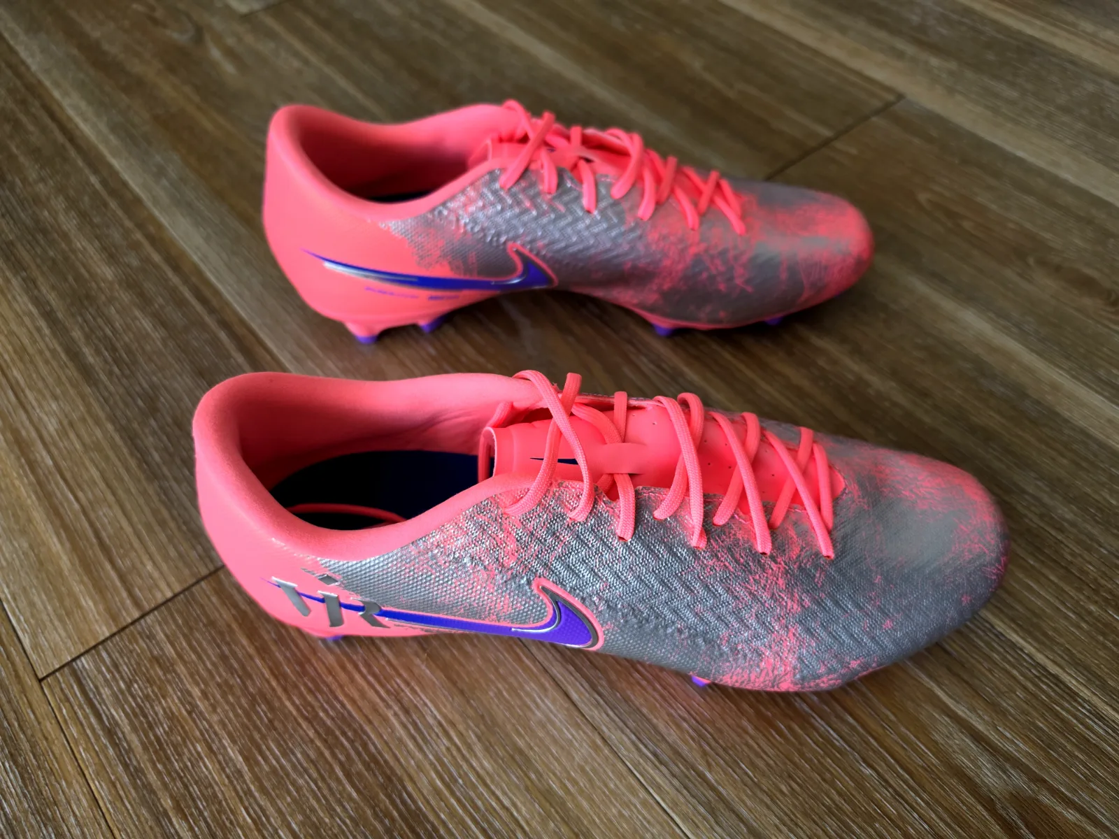 NIKE ZOOM MERCURIAL VAPOR 16 ACADEMY FG/MG VJR 4