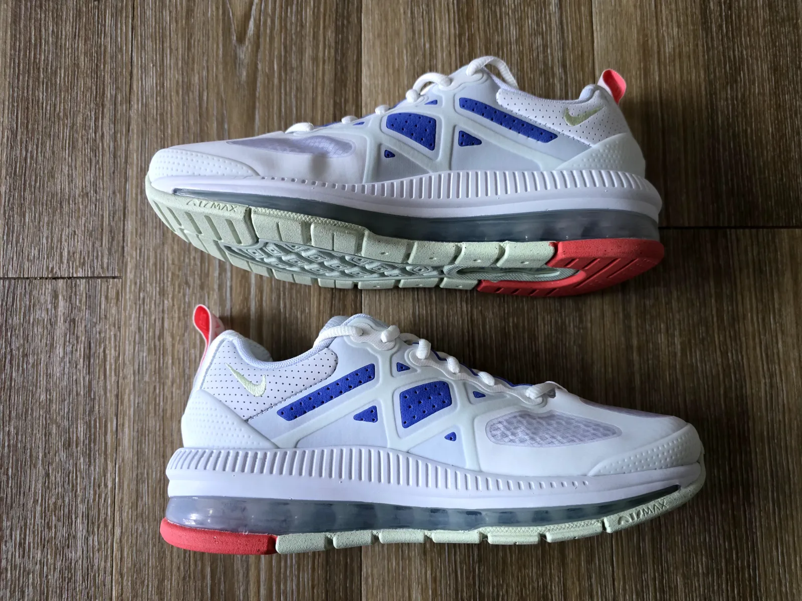 NIKE AIR MAX GENOME 3