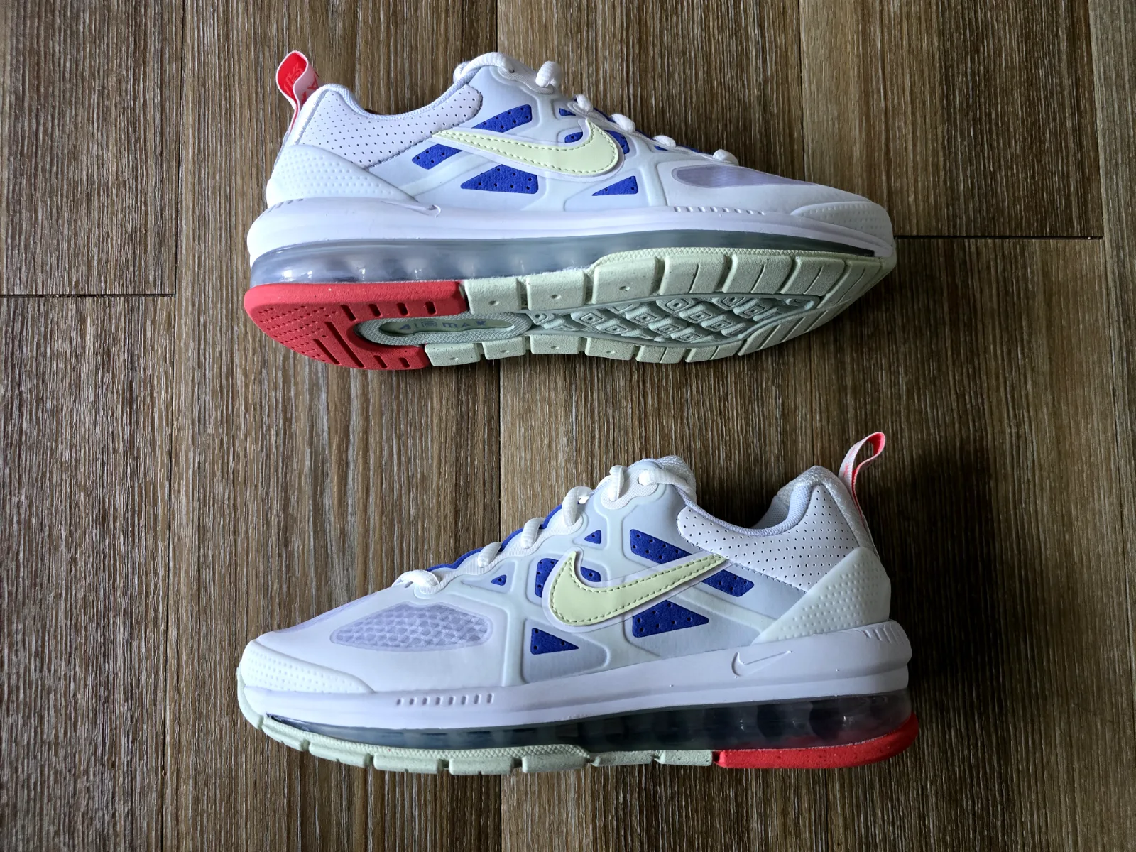 NIKE AIR MAX GENOME 2