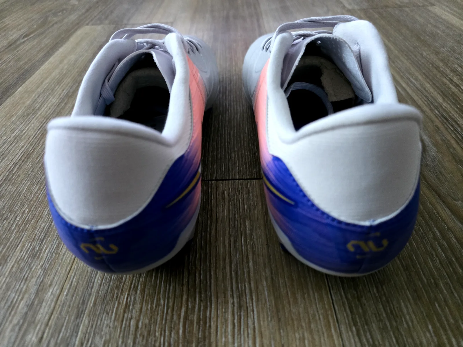 NIKE TIEMPO LEGEND 10 ACADEMY FG/MG 5