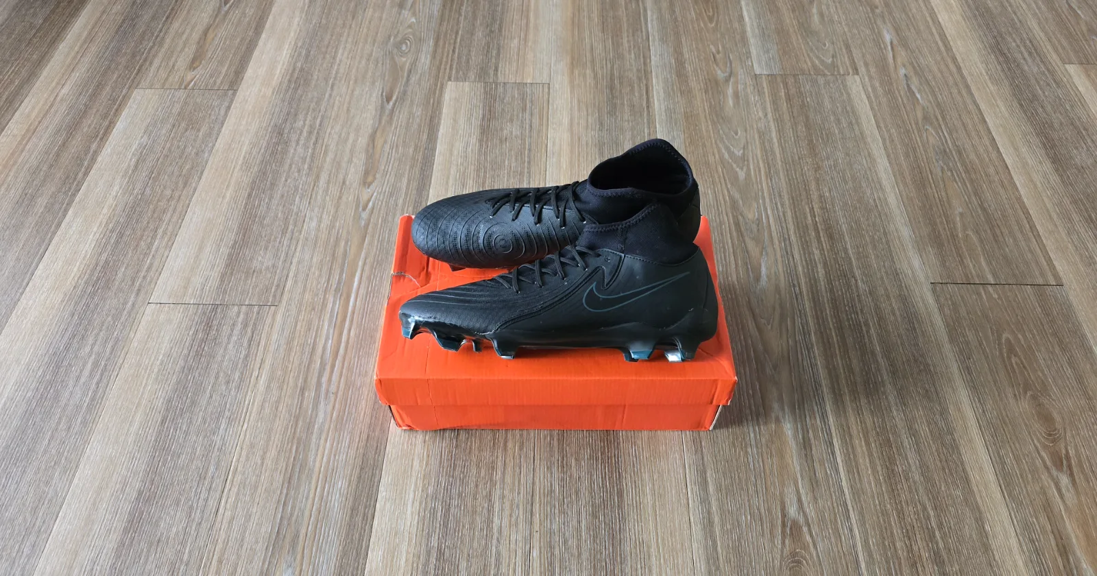 NIKE PHANTOM LUNA II ACADEMY FG/MG