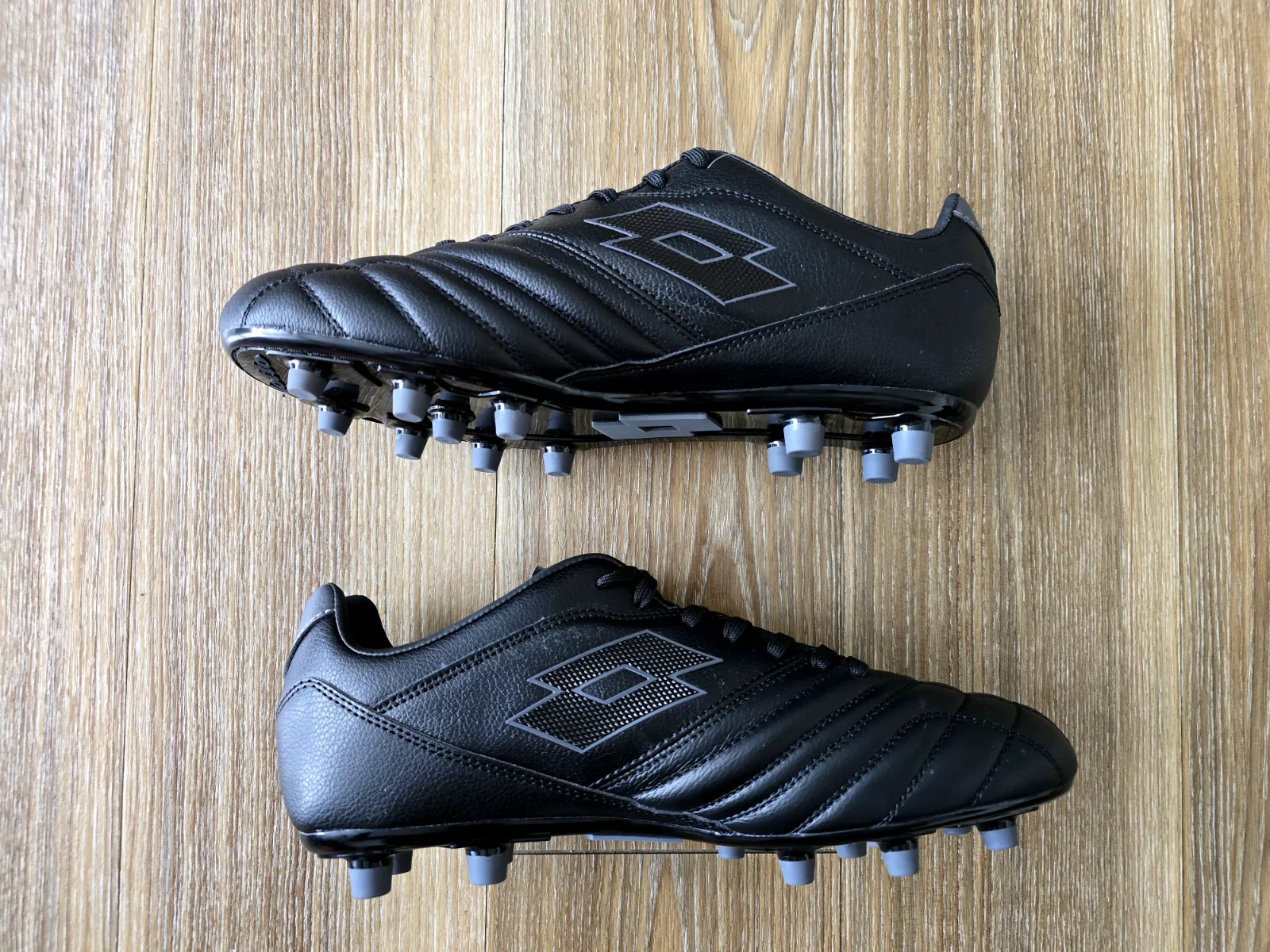 LOTTO STADIO 300 III FG 2