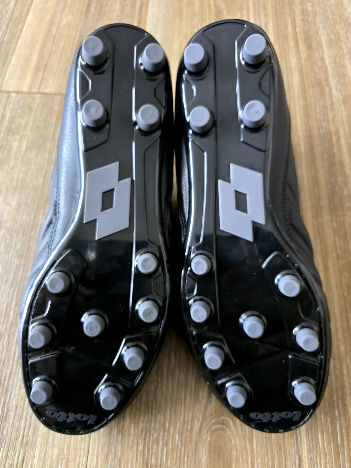 LOTTO STADIO 300 III FG 6