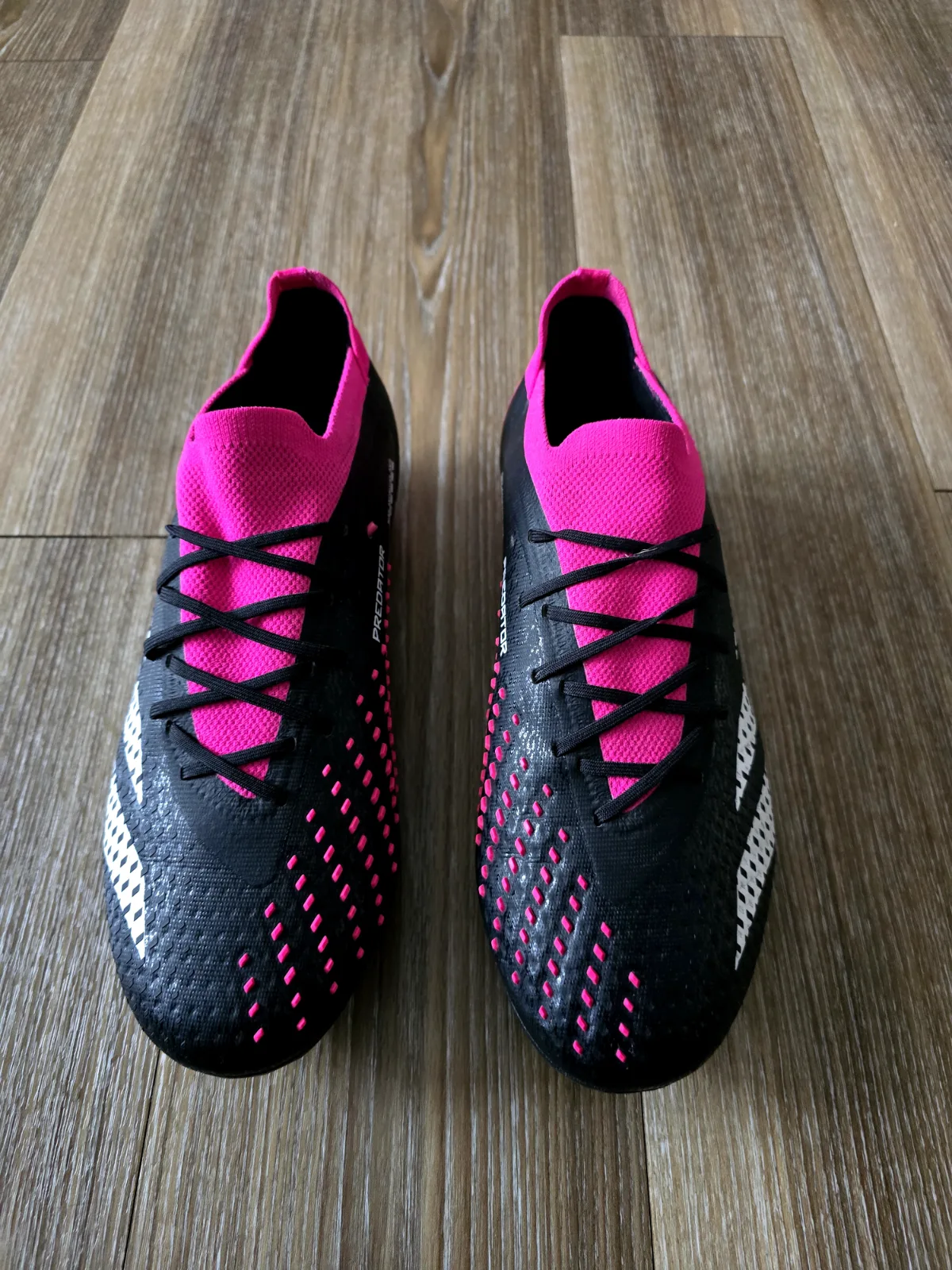 ADIDAS PREDATOR ACCURACY. 1 LOW FG 5
