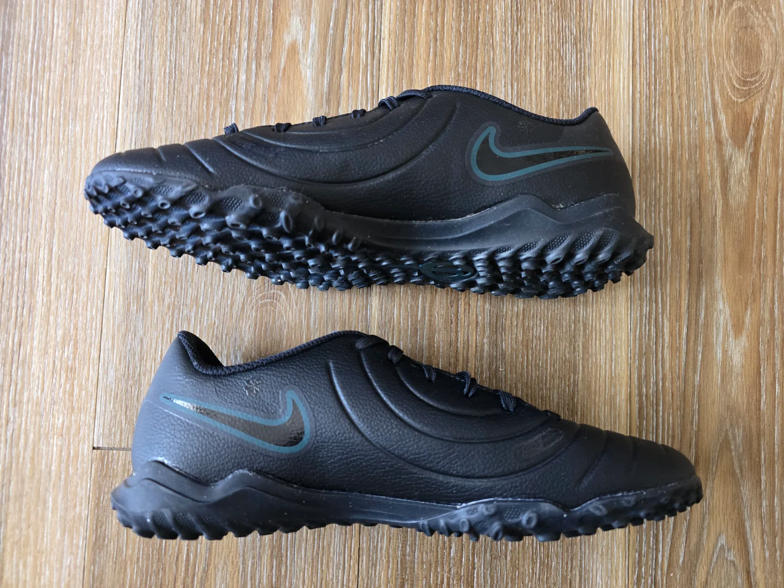 NIKE TIEMPO LEGEND 10 CLUB TF 2