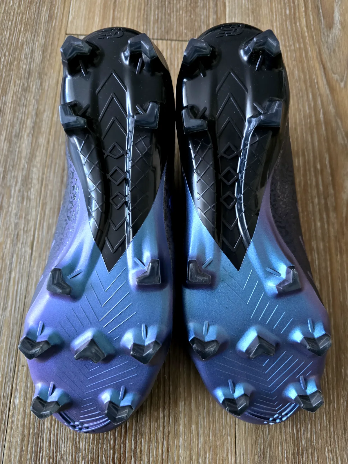 NEW BALANCE FURON V7 PRO FG 8