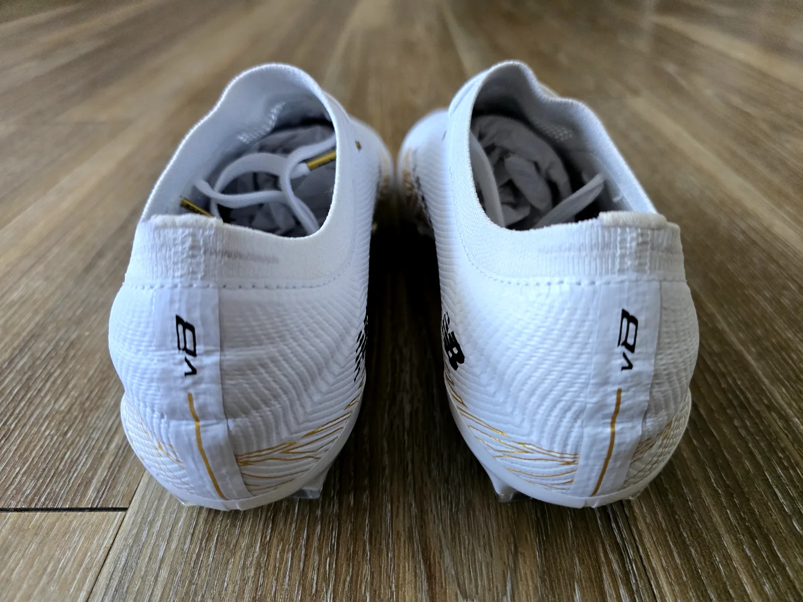 NEW BALANCE FURON V8 ELITE FG 6