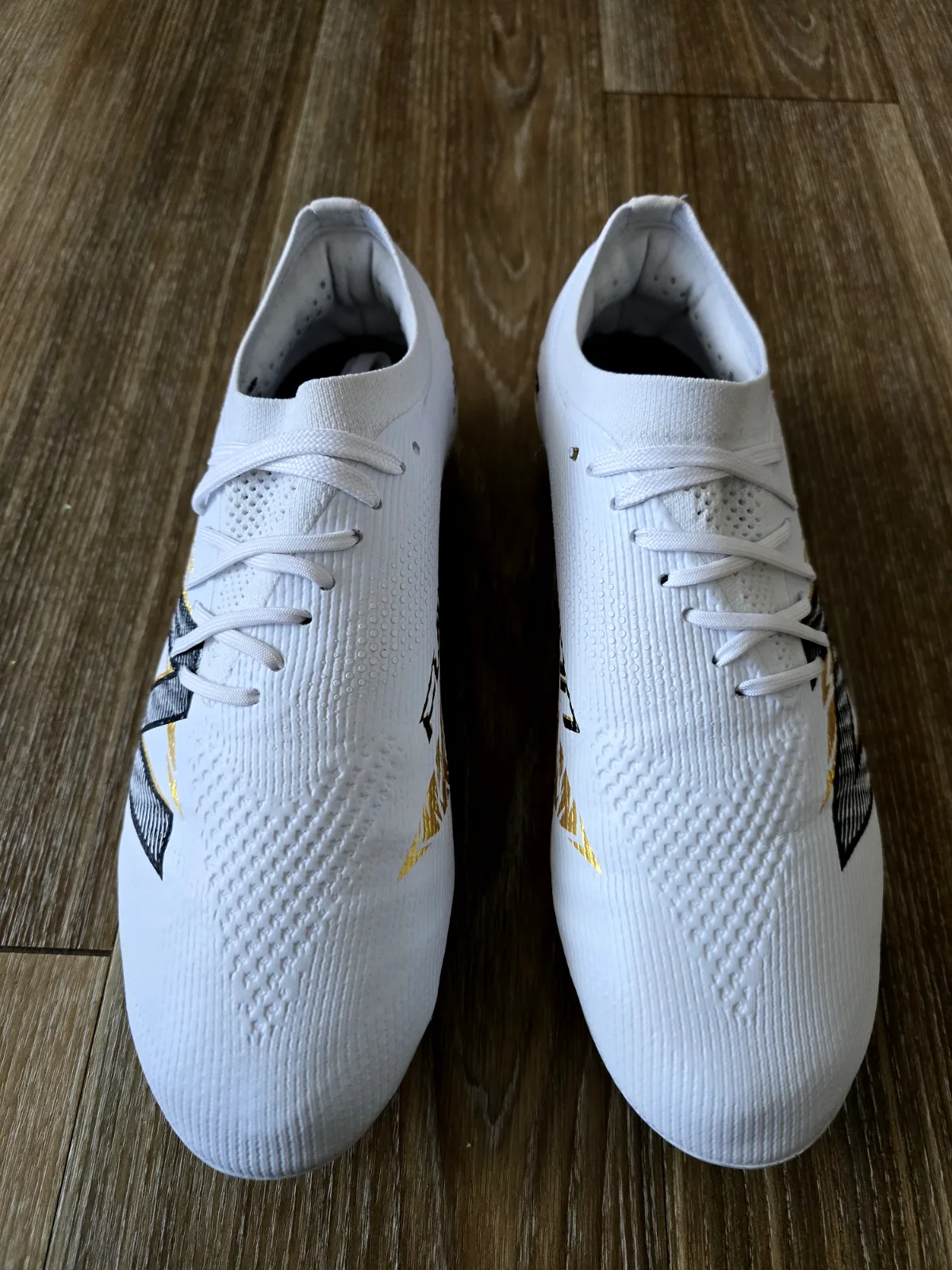 NEW BALANCE FURON V8 ELITE FG 4