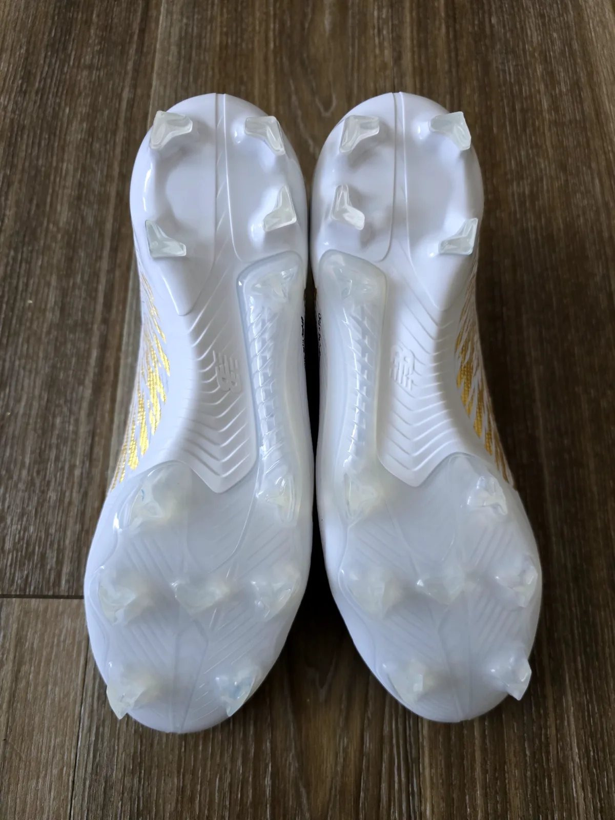 NEW BALANCE FURON V8 ELITE FG 7