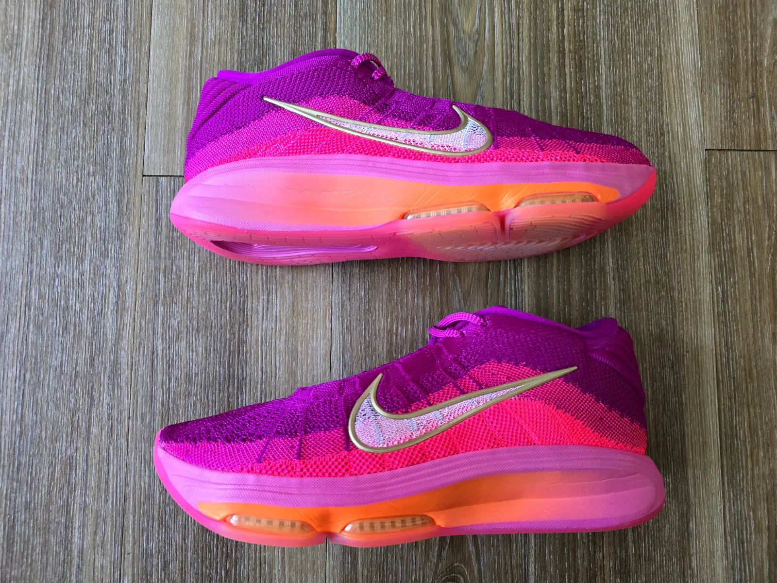 NIKE G.T. HUSTLE 3 2