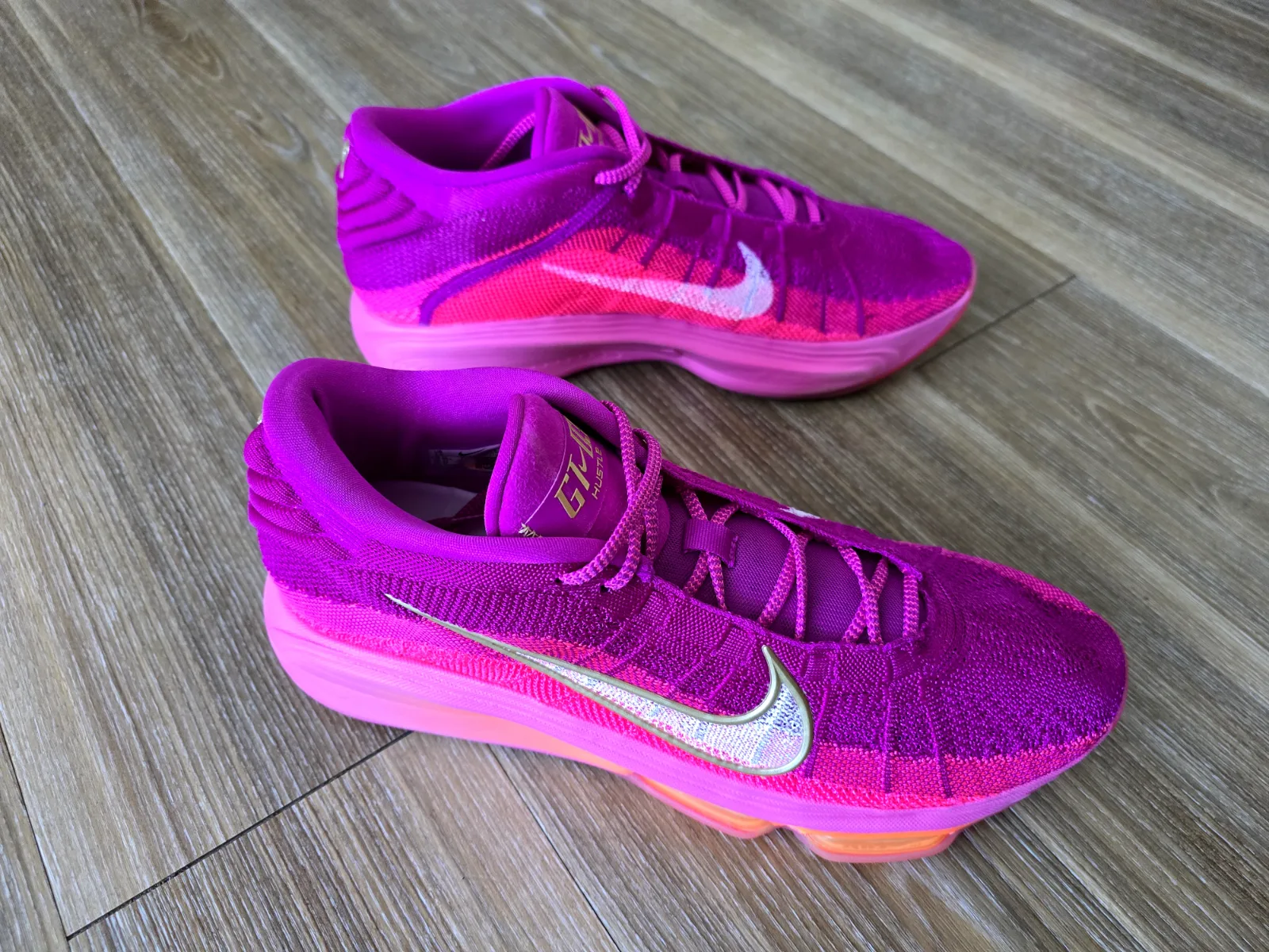 NIKE G.T. HUSTLE 3 5