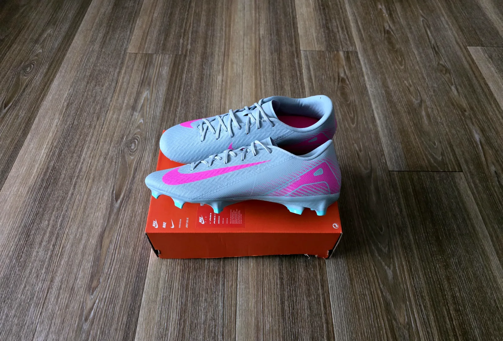 NIKE AIR ZOOM MERCURIAL VAPOR 16 ACADEMY FG/MG