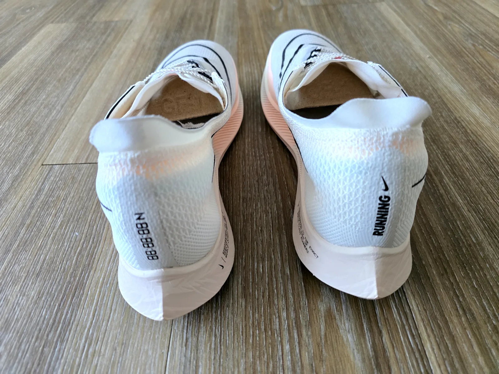 NIKE ZOOMX STREAKFLY 6