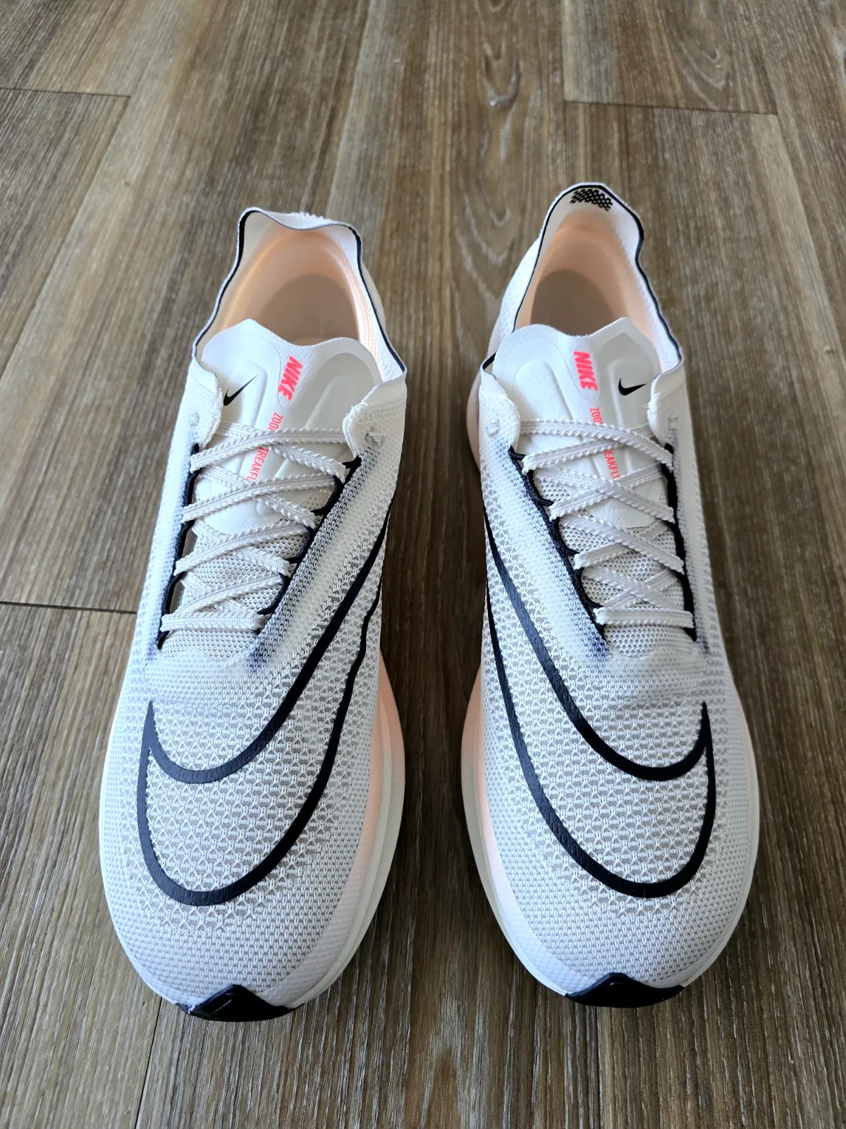 NIKE ZOOMX STREAKFLY 4