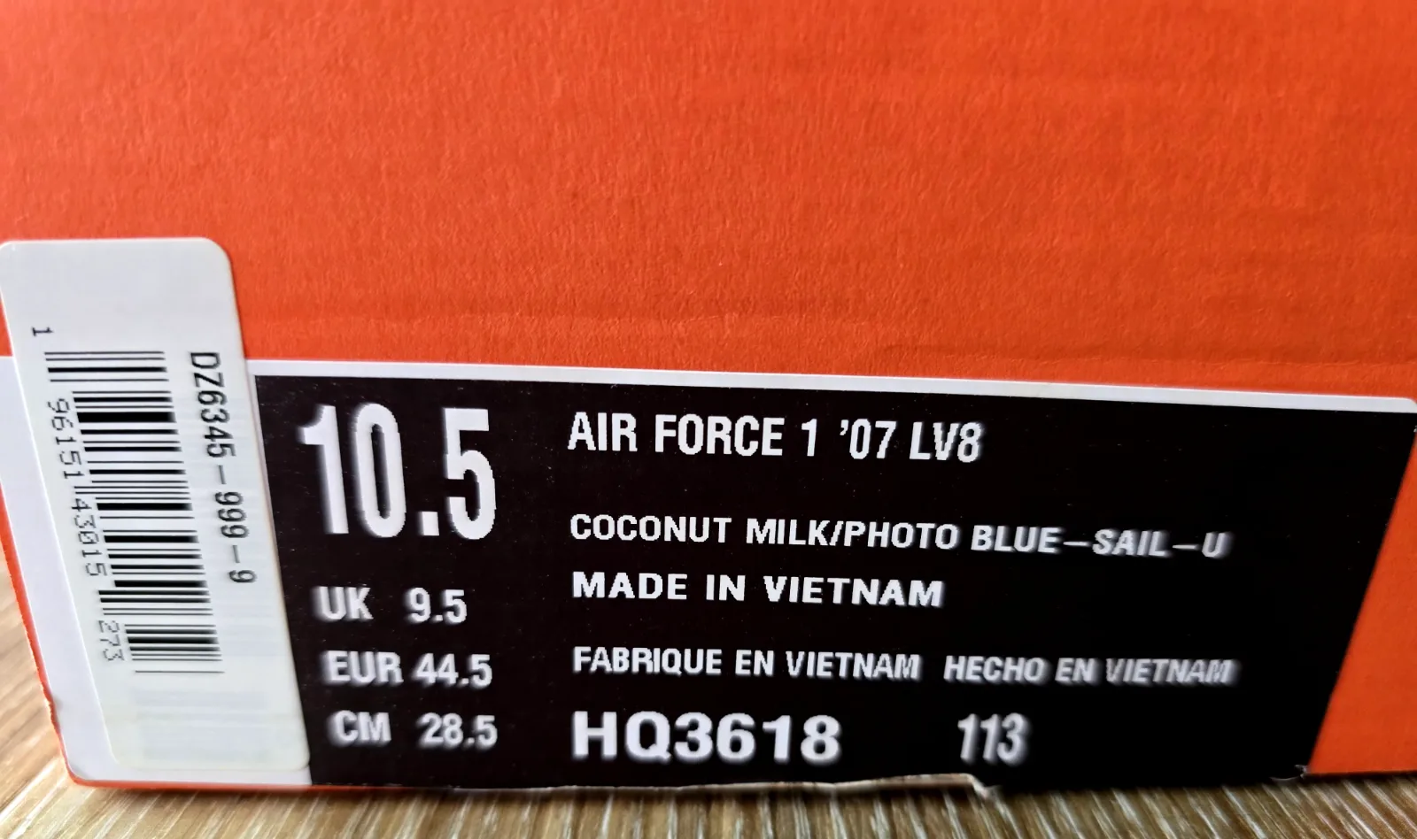 NIKE AIR FORCE 1 '07 LV8 8