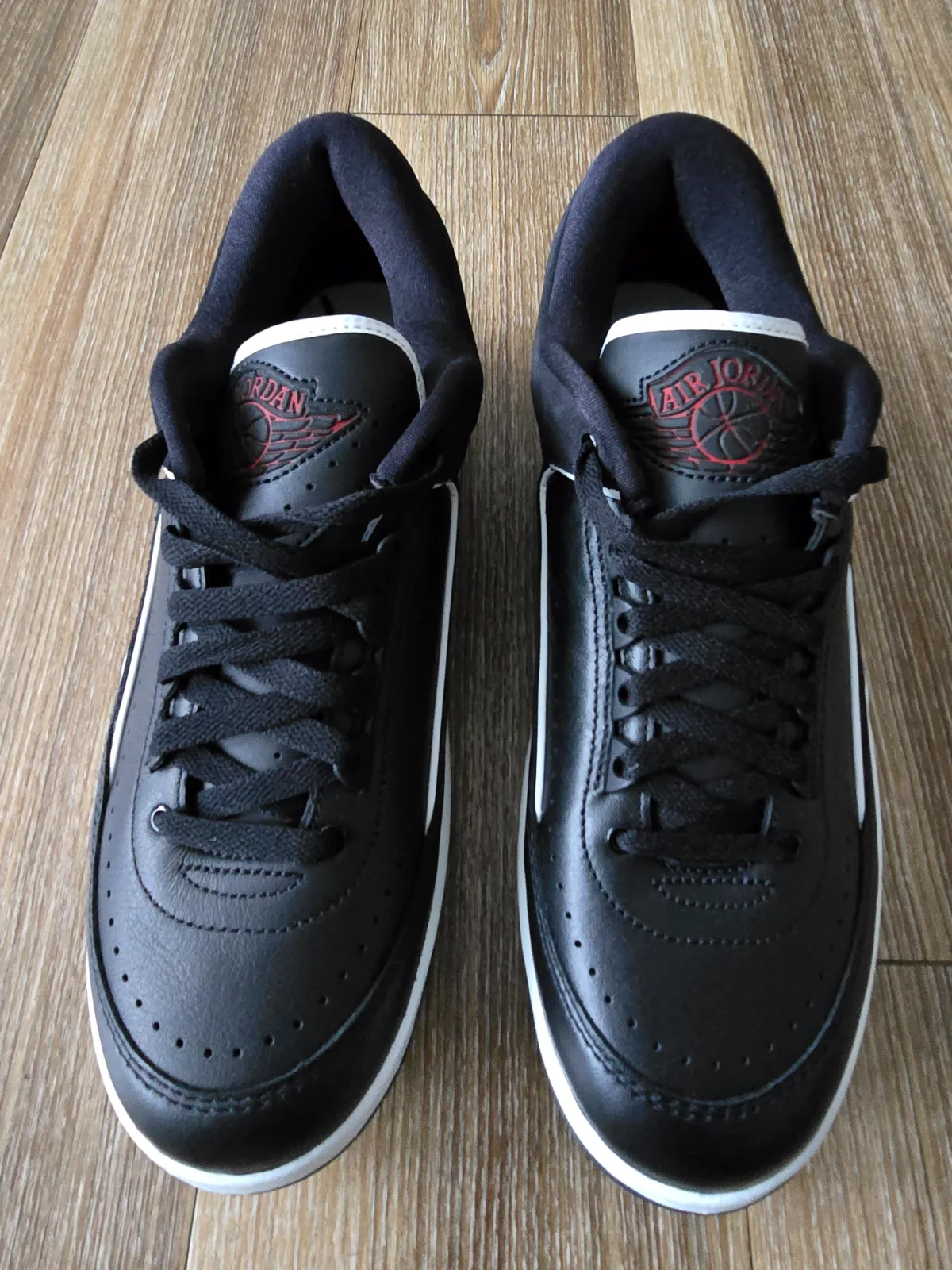 AIR JORDAN WMNS 2 RETRO LOW 4
