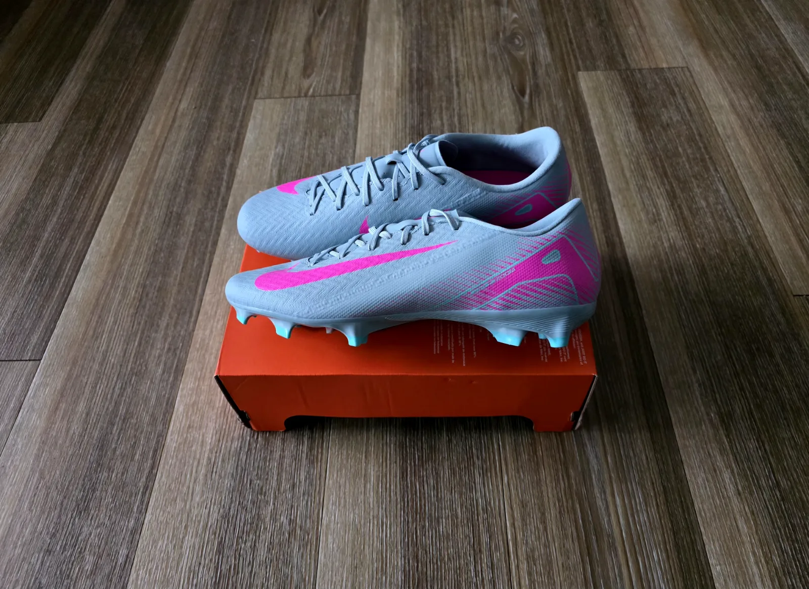 NIKE AIR ZOOM MERCURIAL VAPOR 16 ACADEMY FG/MG