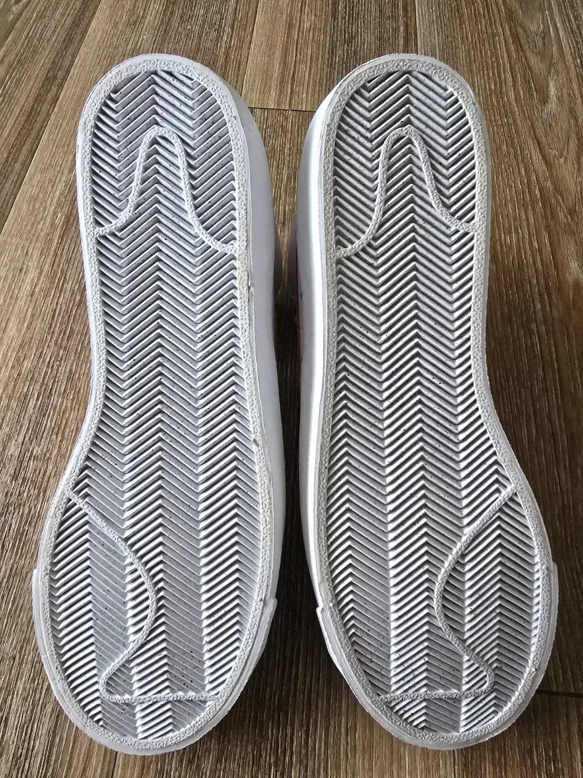 NIKE BLAZER MID 77 VINTAGE 8