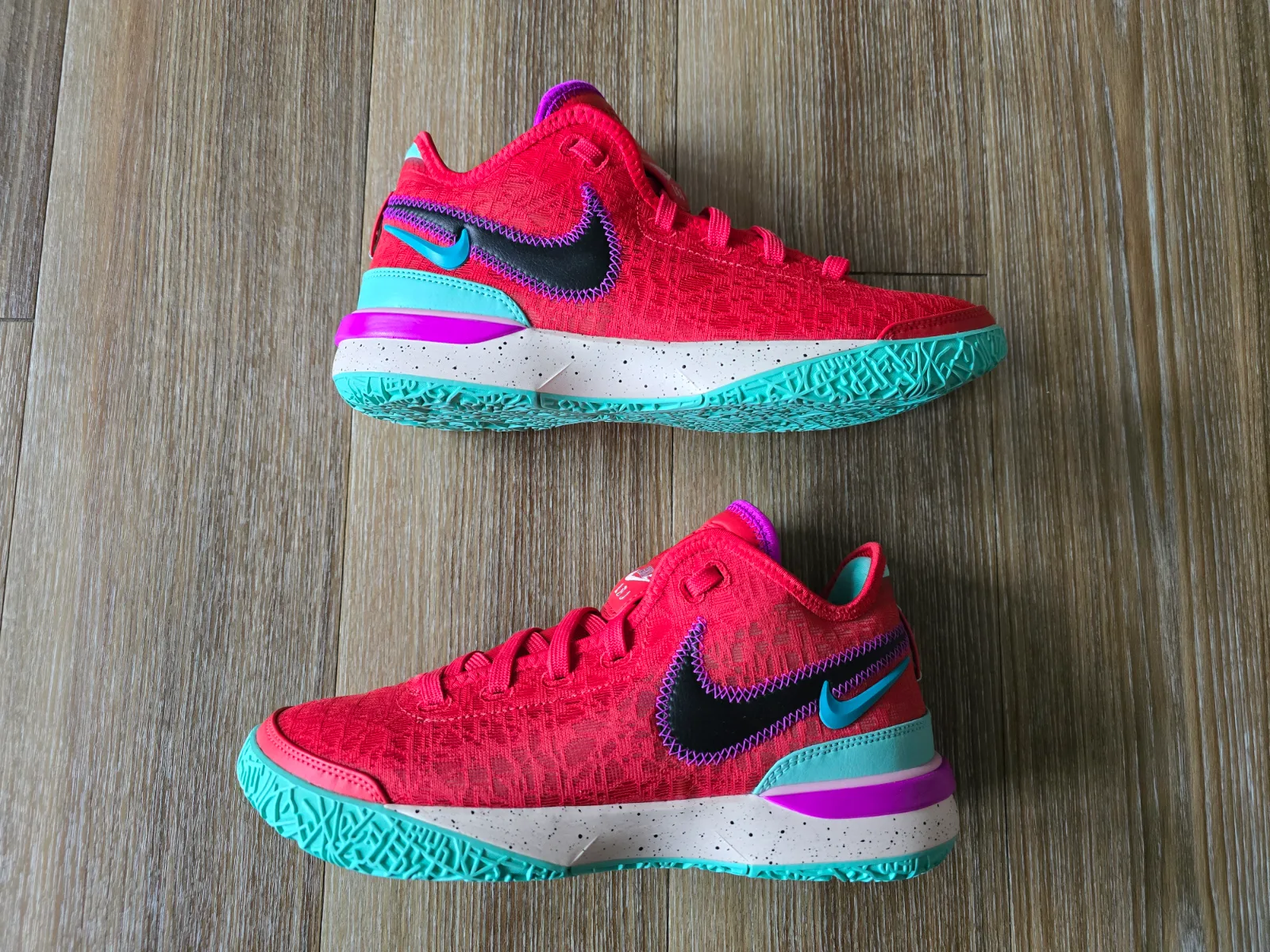 NIKE LEBRON NXXT GEN 2