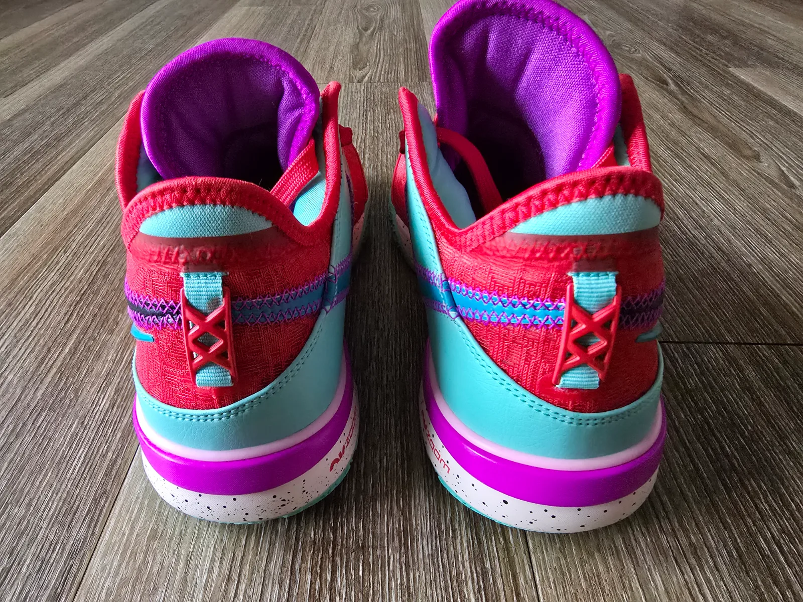 NIKE LEBRON NXXT GEN 6