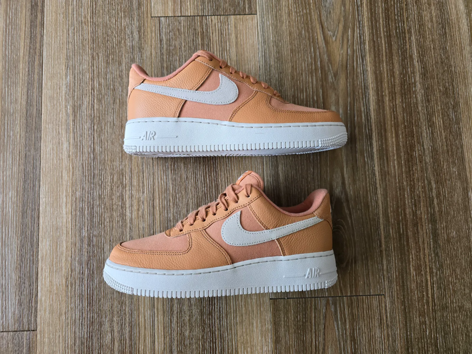 NIKE AIR FORCE 1 '07 LX NBHD 2