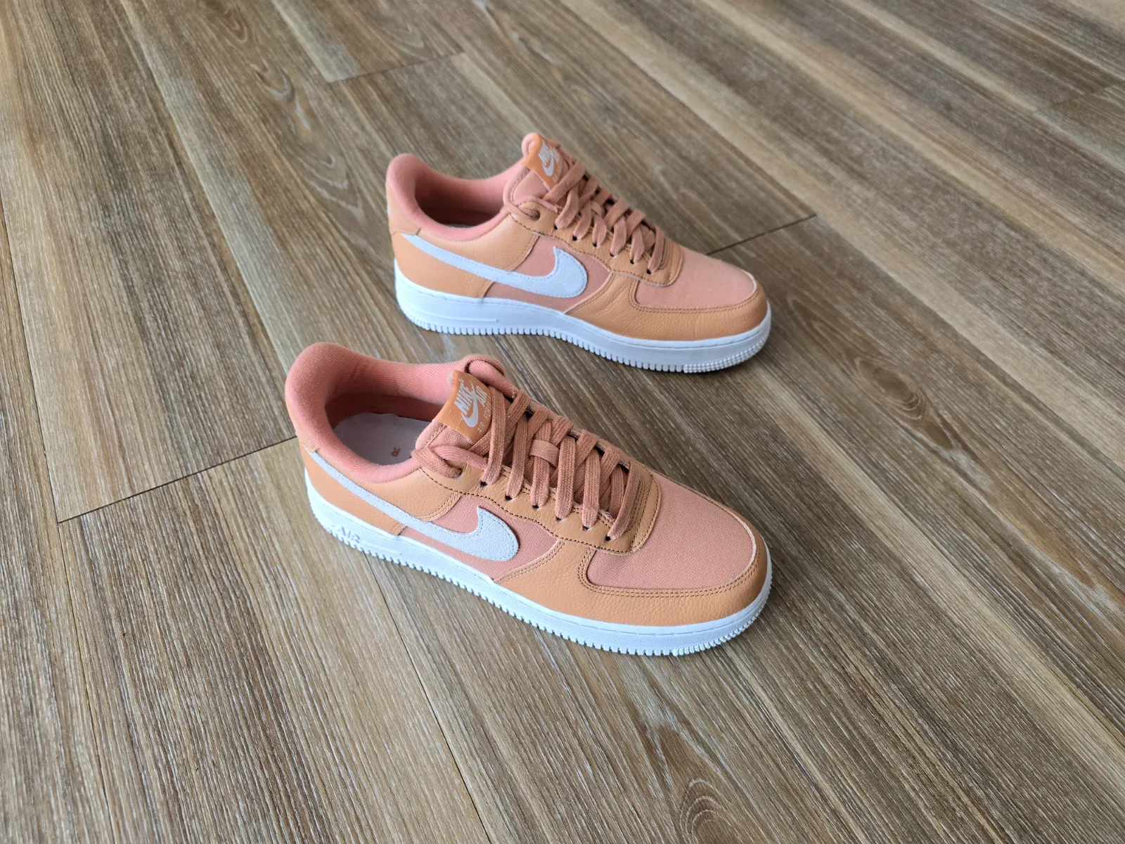 NIKE AIR FORCE 1 '07 LX NBHD 5