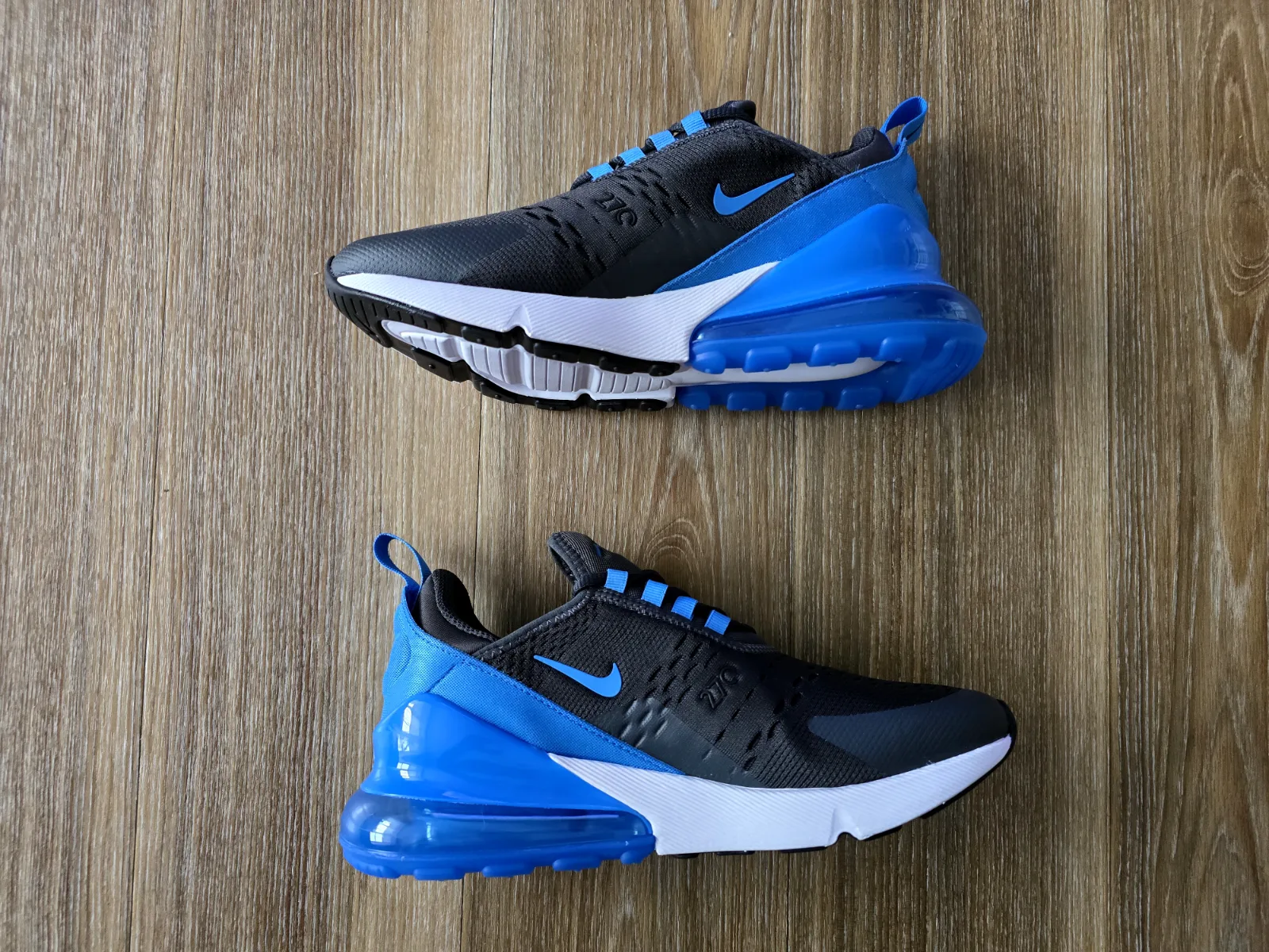 NIKE AIR MAX 270 GS 3
