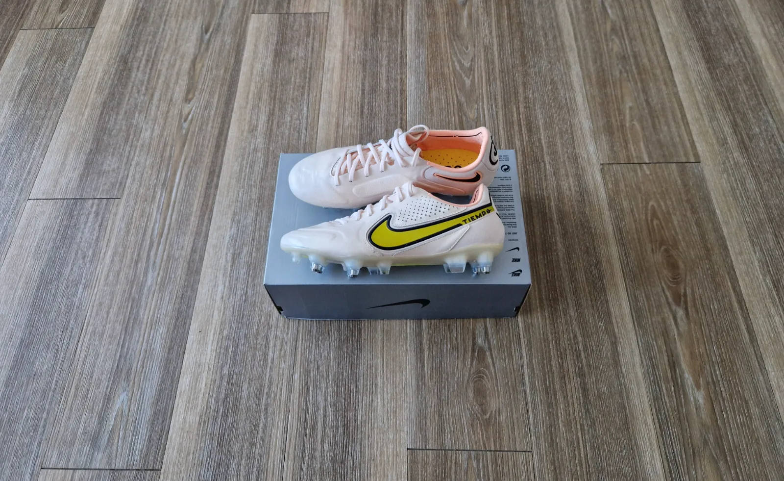 NIKE TIEMPO LEGEND 9 ELITE SG-PRO AC