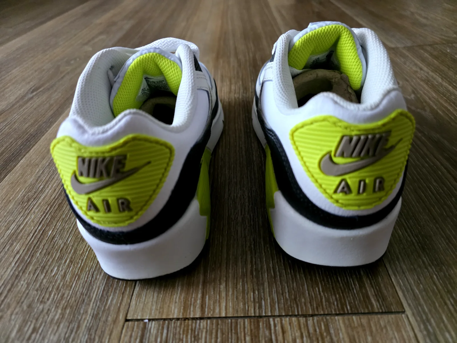 NIKE AIR MAX 90 GS 6