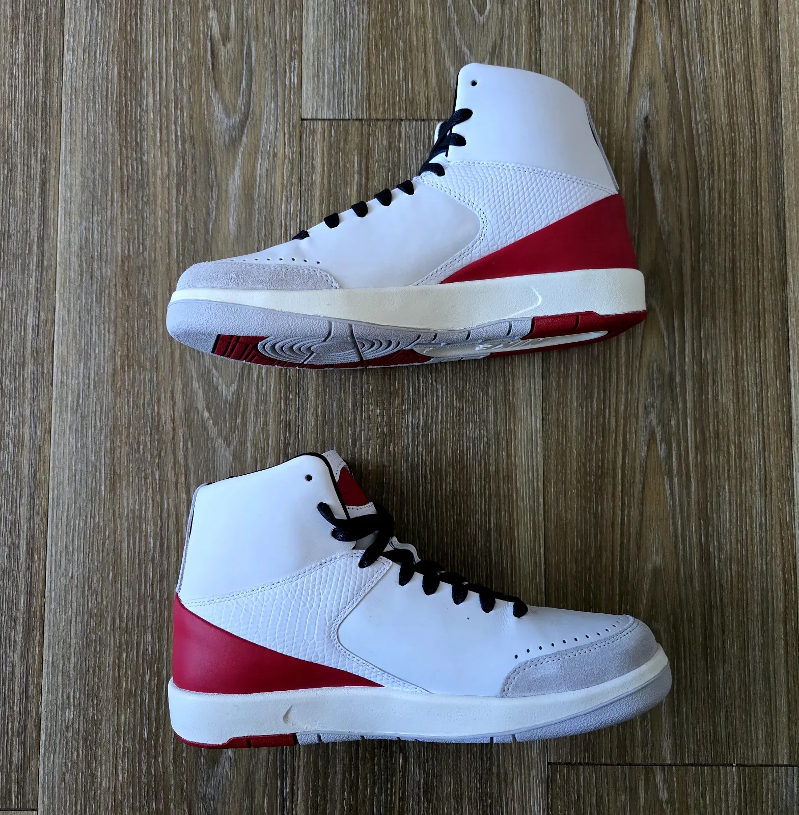 AIR JORDAN 2 RETRO SE NINA CHANEL ABNEY 3