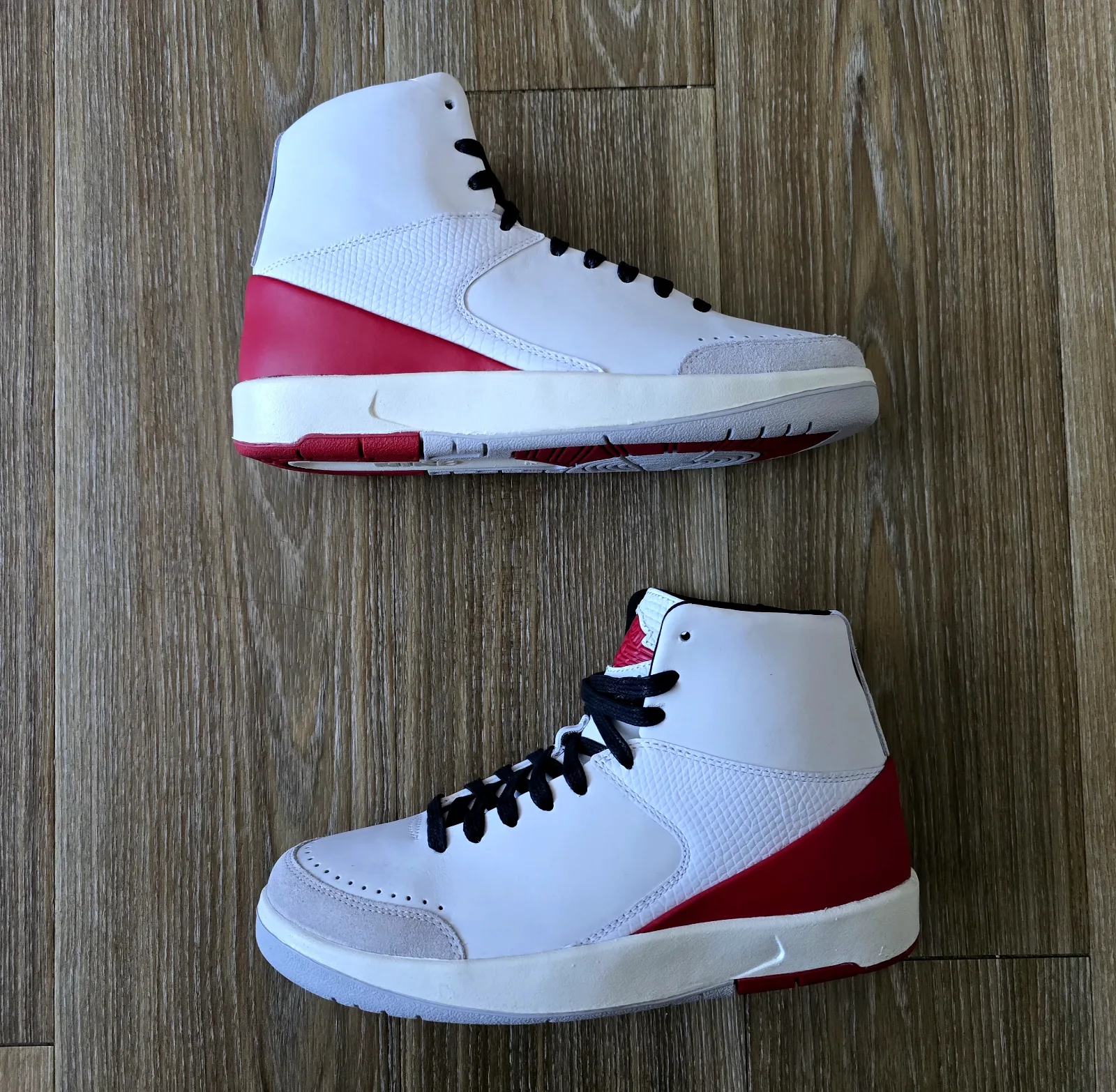 AIR JORDAN 2 RETRO SE NINA CHANEL ABNEY 2