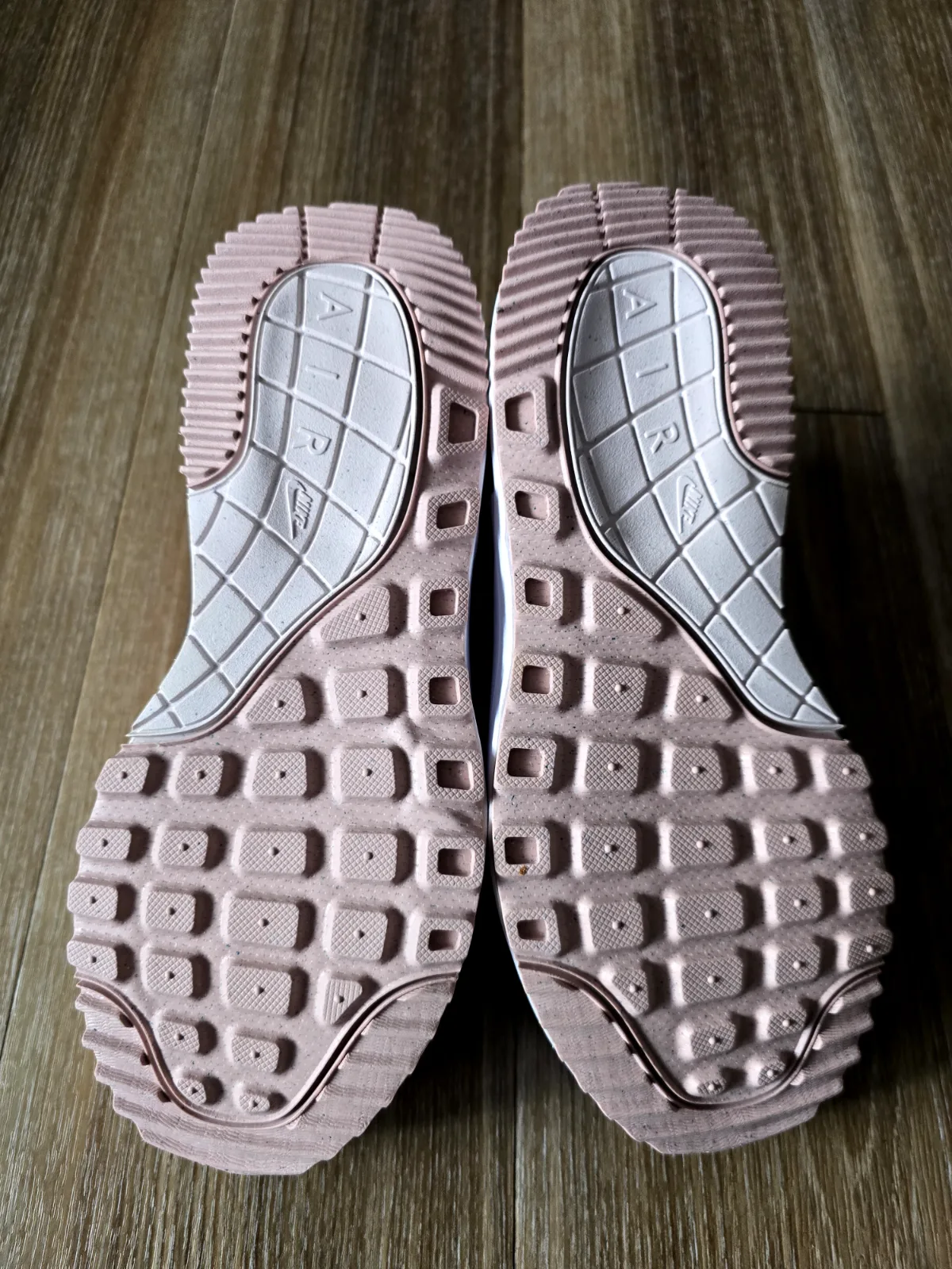 NIKE W AIR MAX SYSTM 7