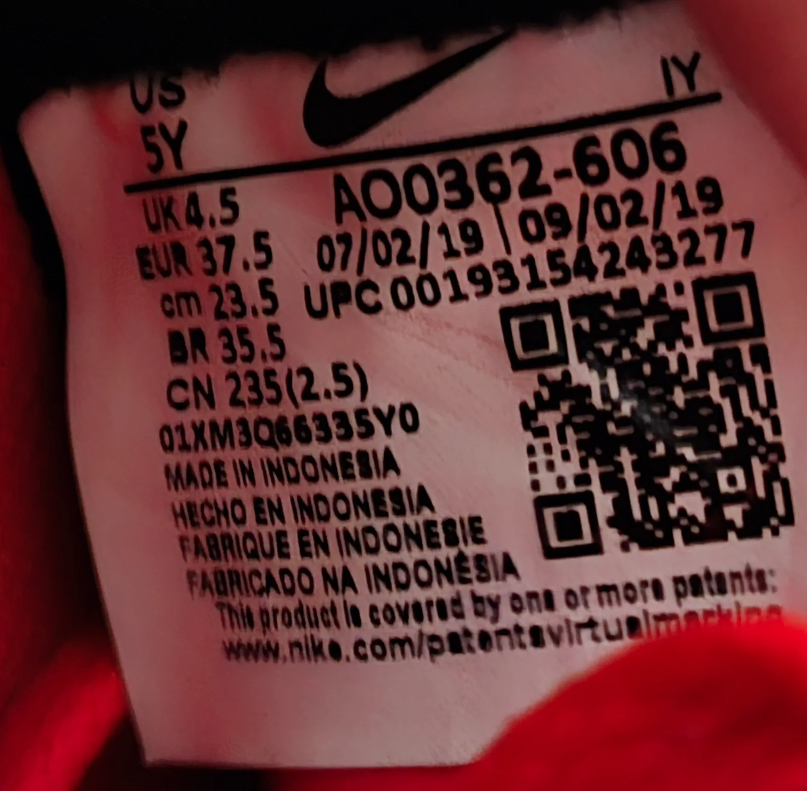 NIKE PHANTOM VENOM ACADEMY FG 8