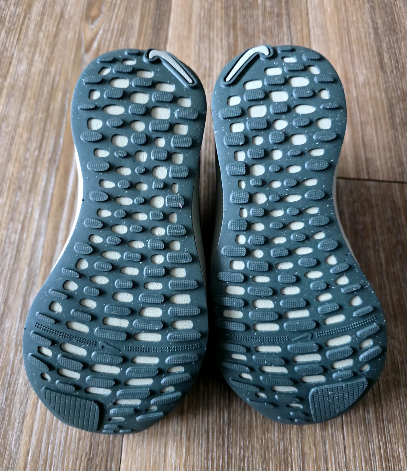 NIKE REACTX INFINITY RUN 4 7