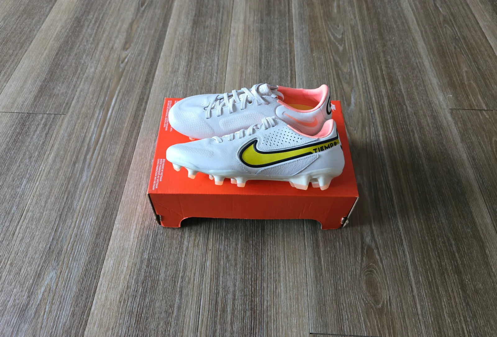 NIKE TIEMPO LEGEND 9 PRO FG