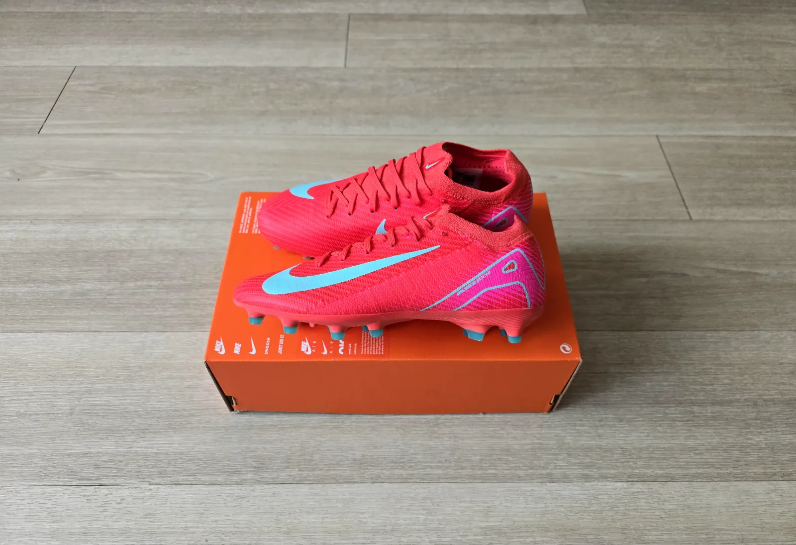NIKE AIR ZOOM MERCURIAL VAPOR 16 PRO AG-PRO