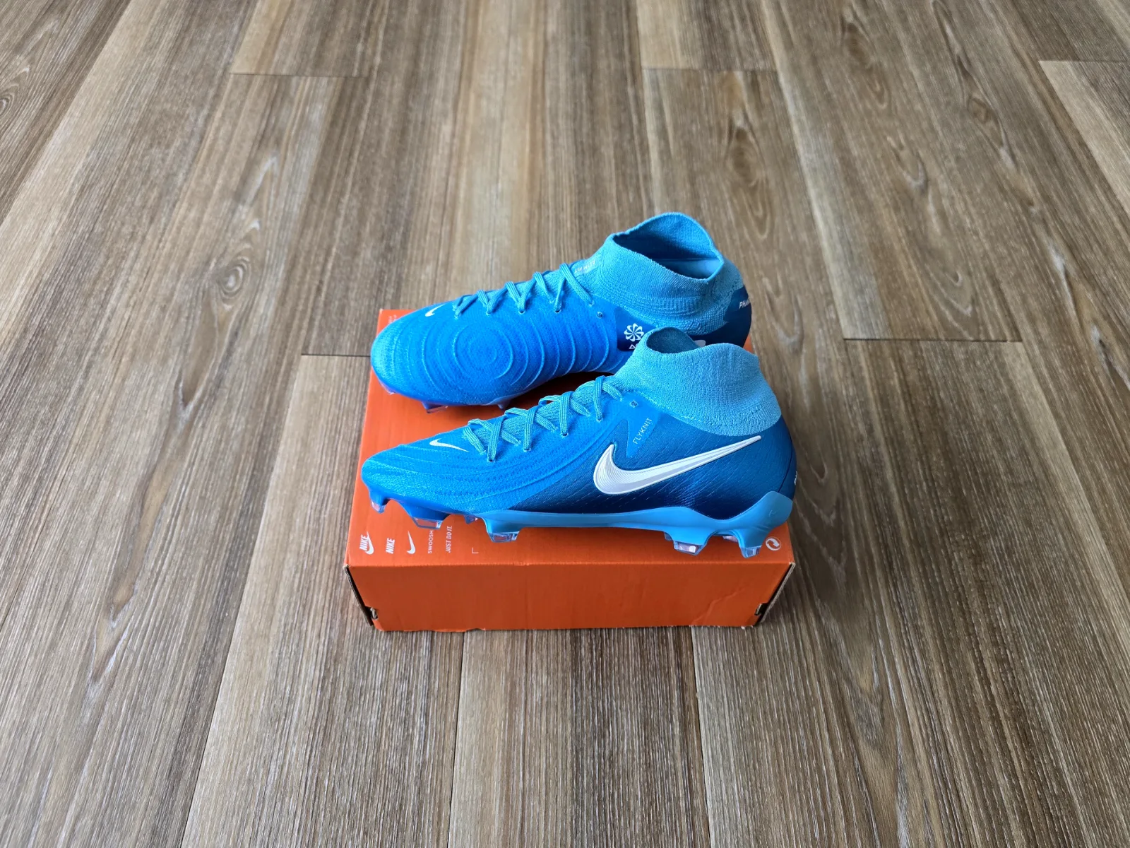 NIKE PHANTOM LUNA II PRO FG