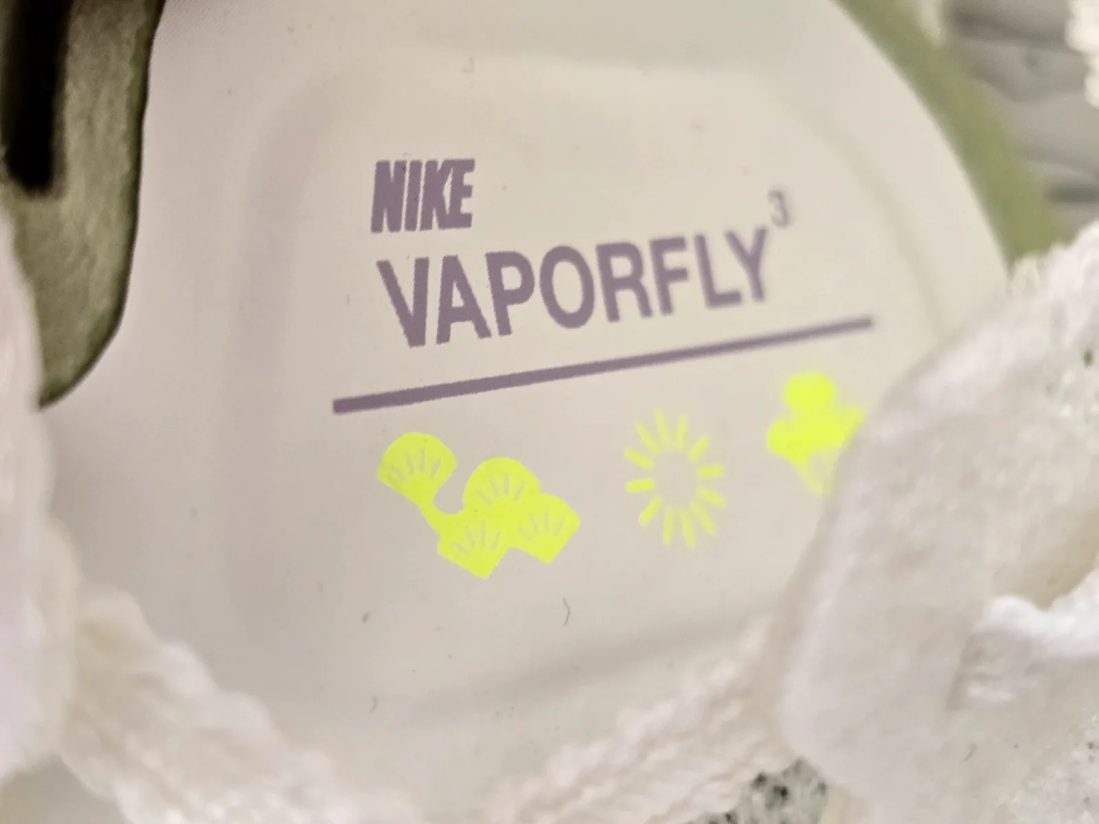 NIKE ZOOMX VAPORFLY NEXT% 3 7