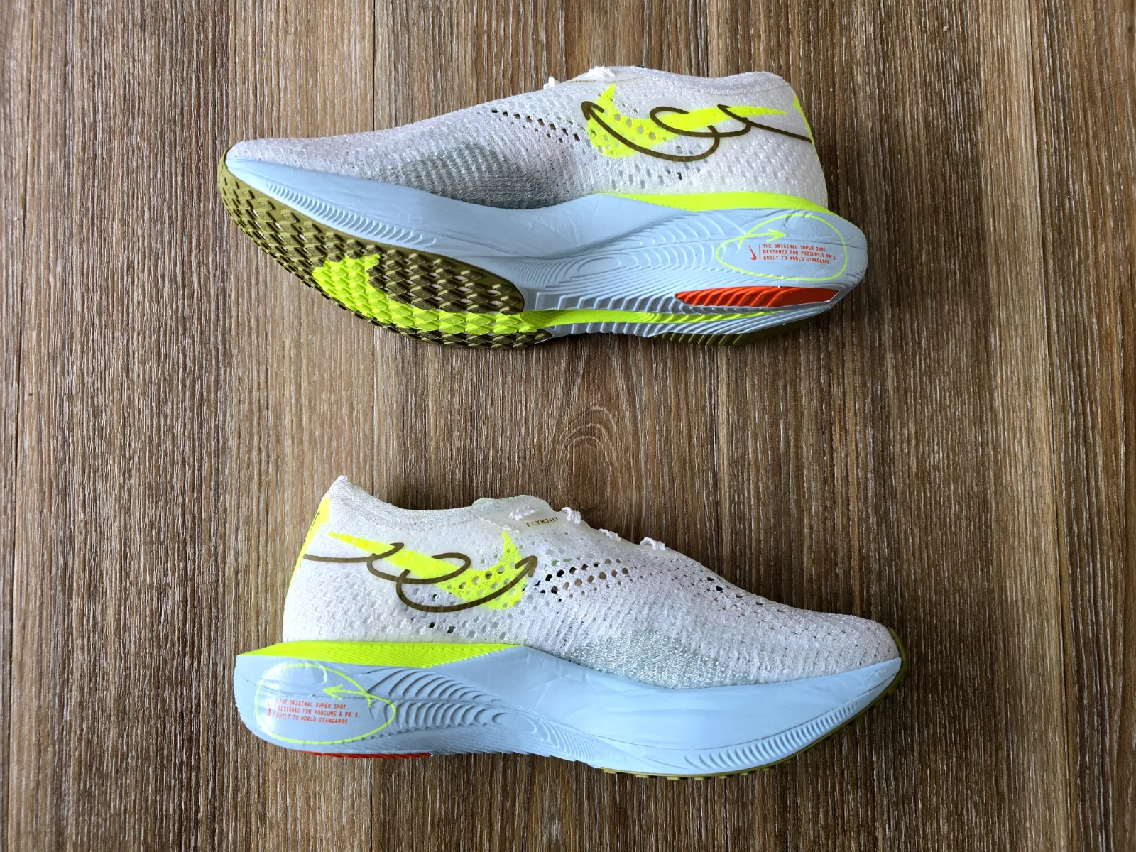 NIKE ZOOMX VAPORFLY NEXT% 3 3
