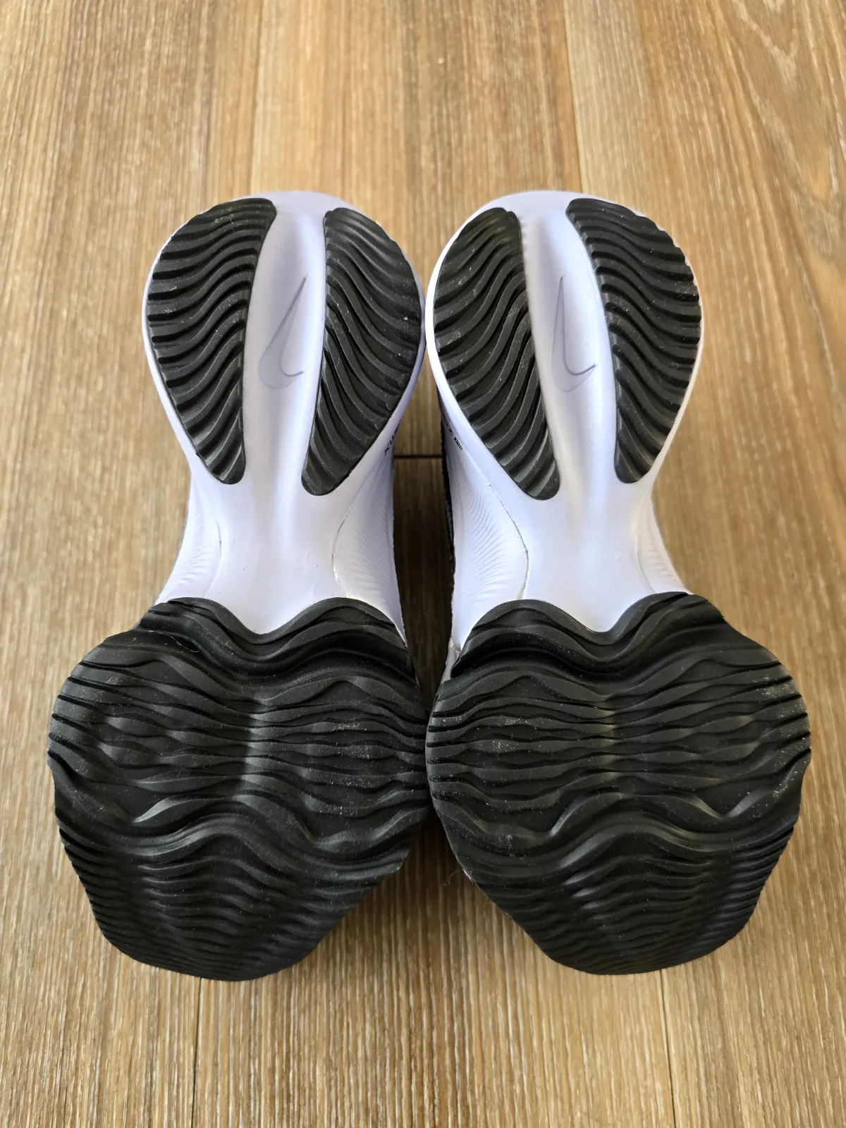 NIKE AIR ZOOM TEMPO NEXT% FK 7