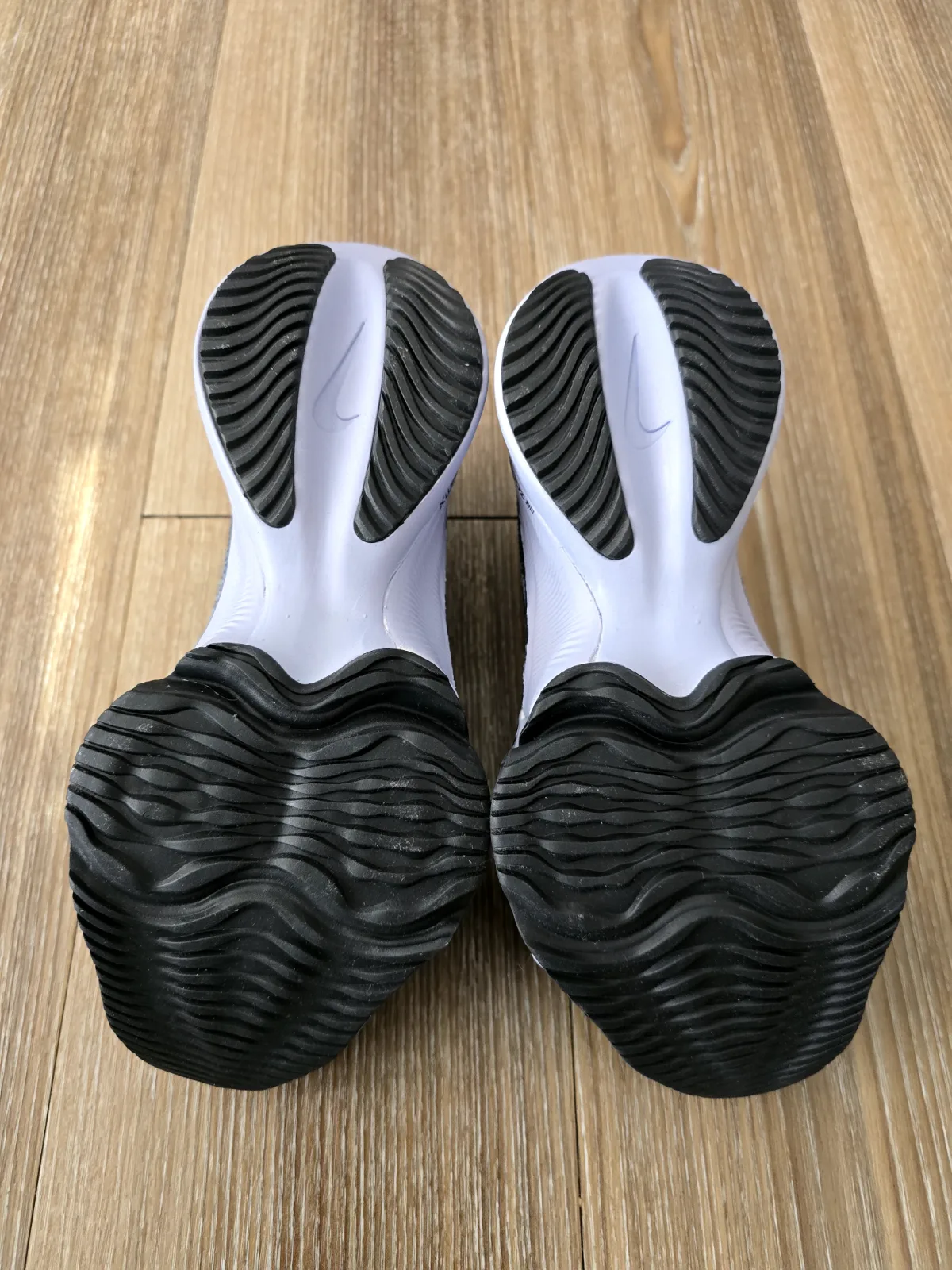 NIKE AIR ZOOM TEMPO NEXT% FK 2