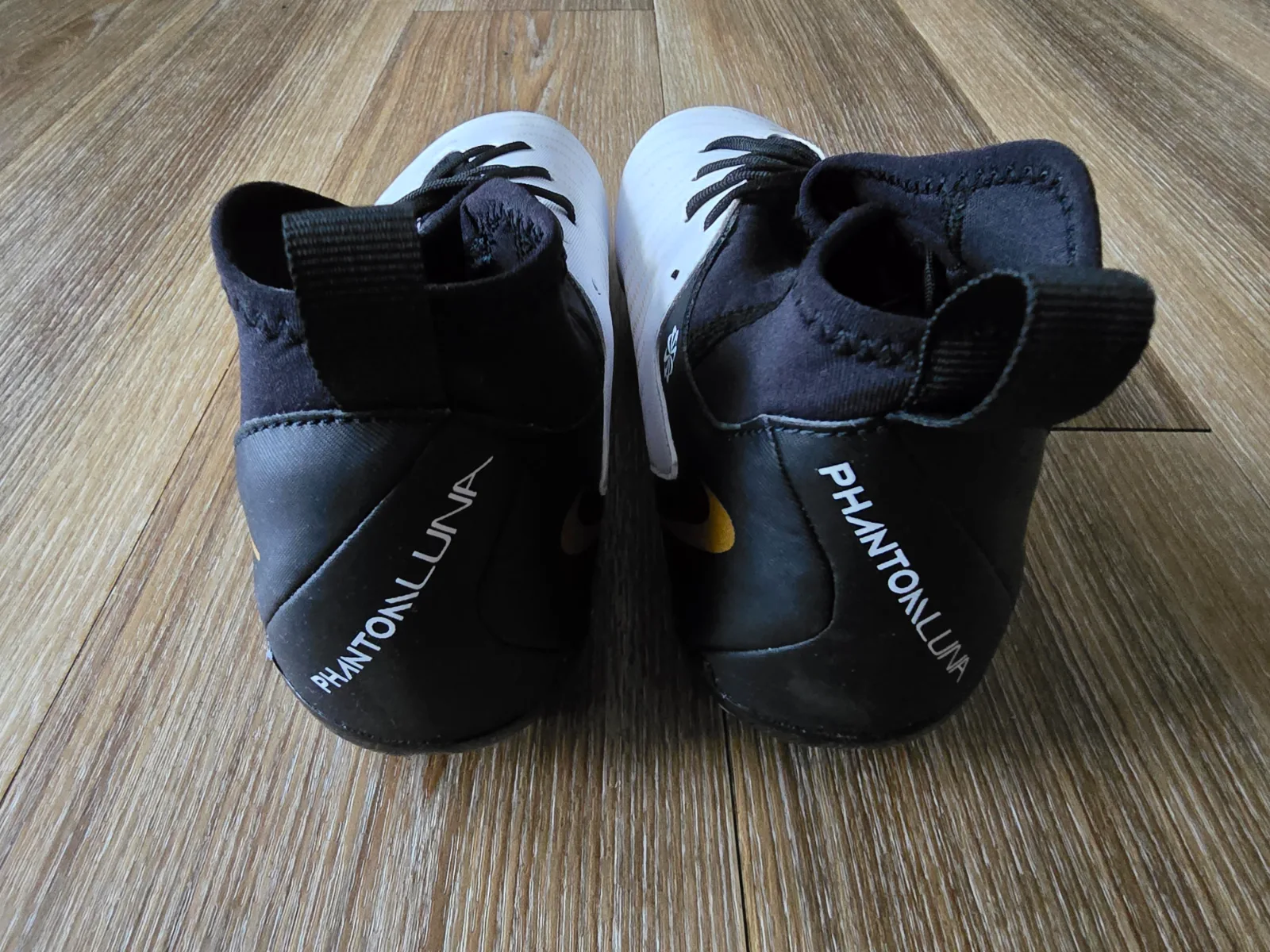 NIKE PHANTOM LUNA II ACADEMY FG/MG 6